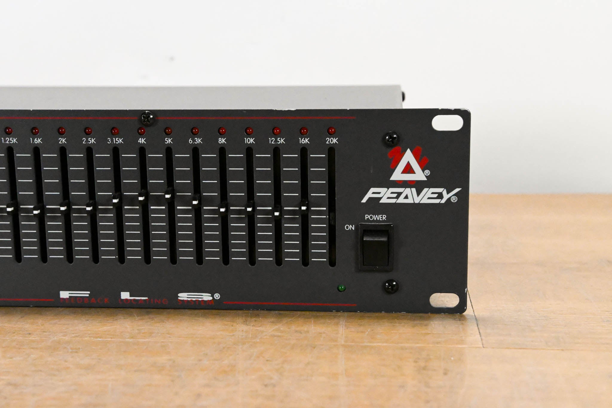 Peavey QF 131 31-Band Graphic Equalizer
