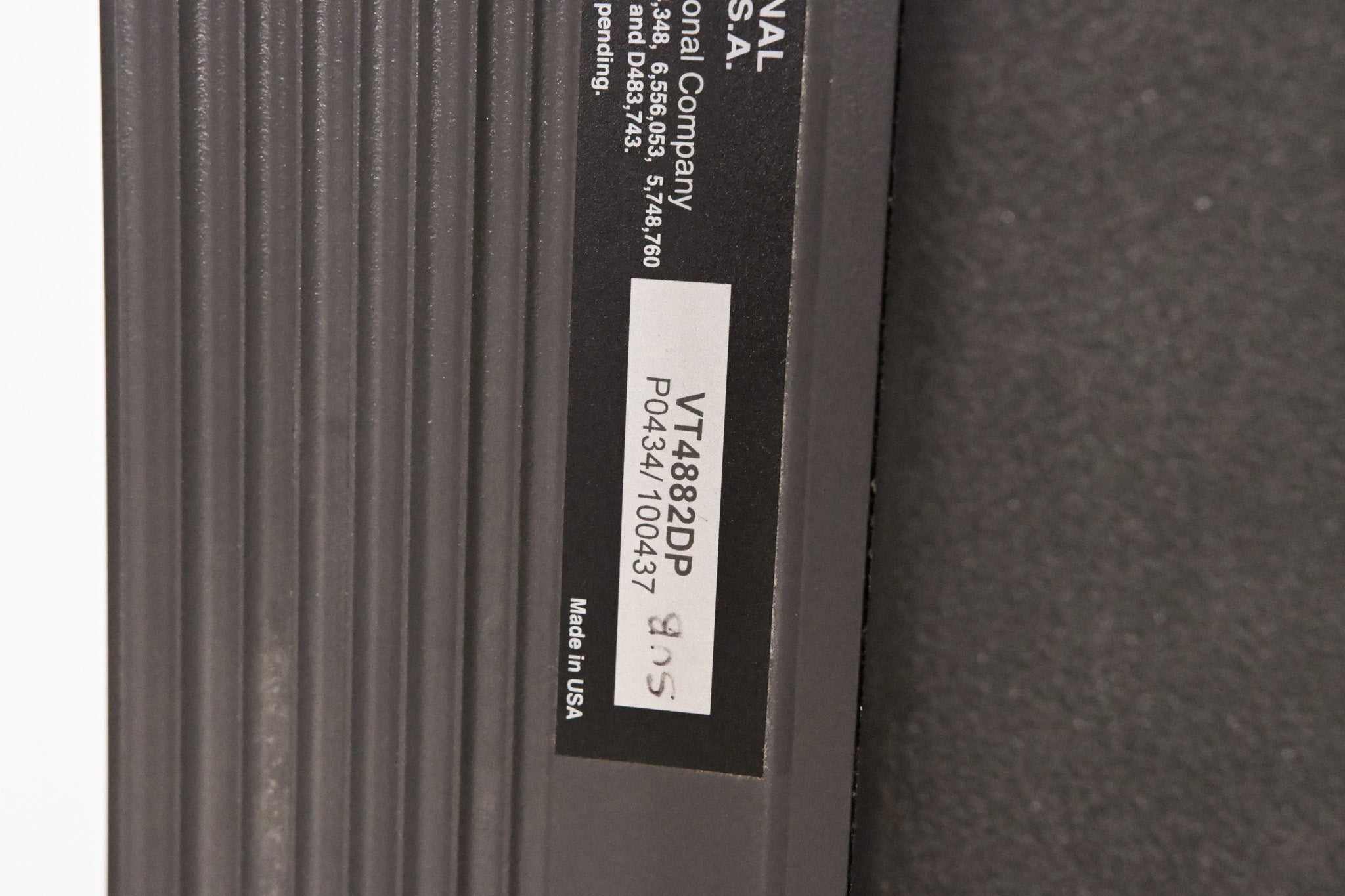 JBL VT4882DP Powered Dual 15" VerTec Line Array Subwoofer