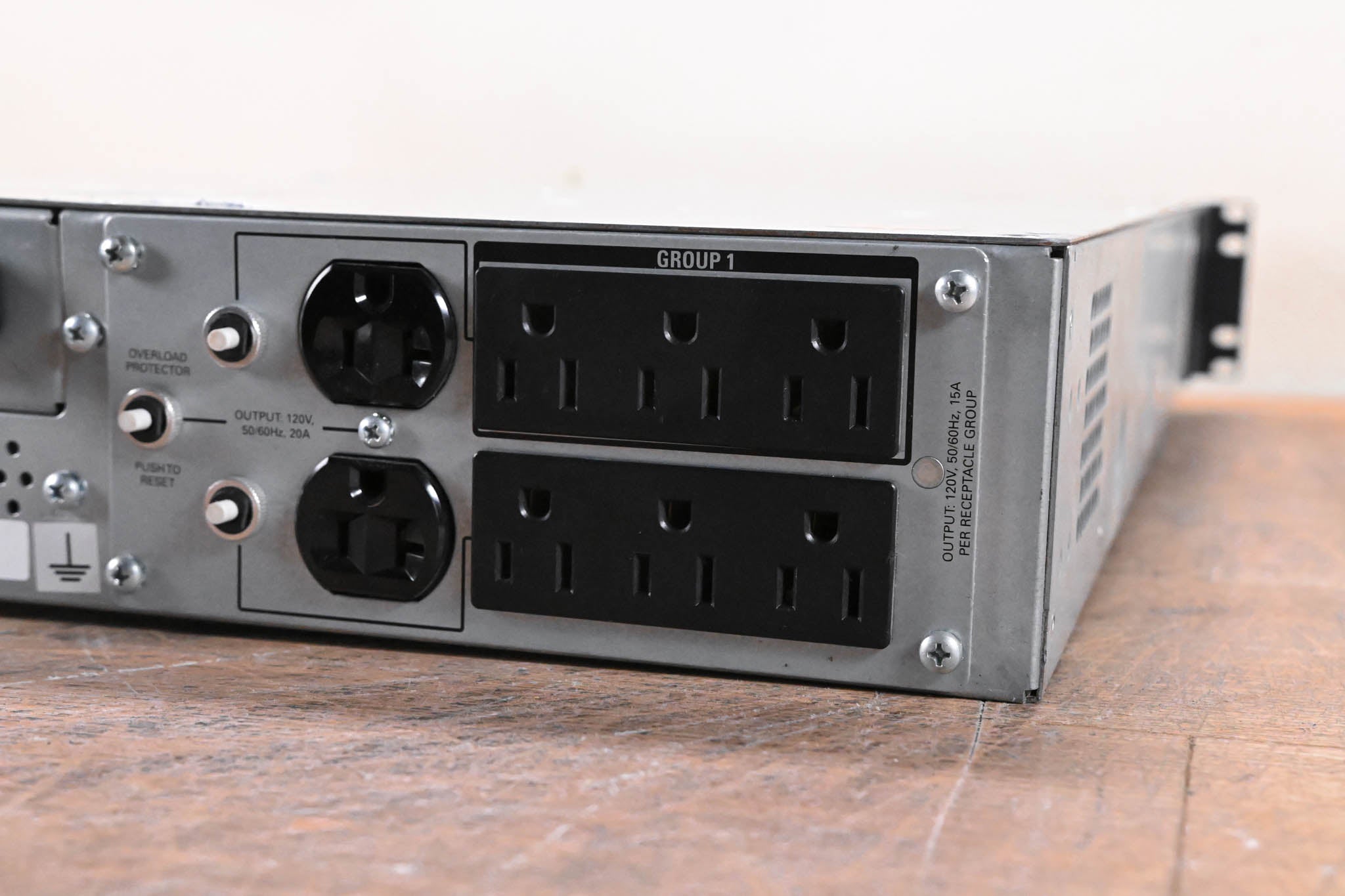 APC SMT2200RM2U Line Interactive 2200VA Smart-UPS