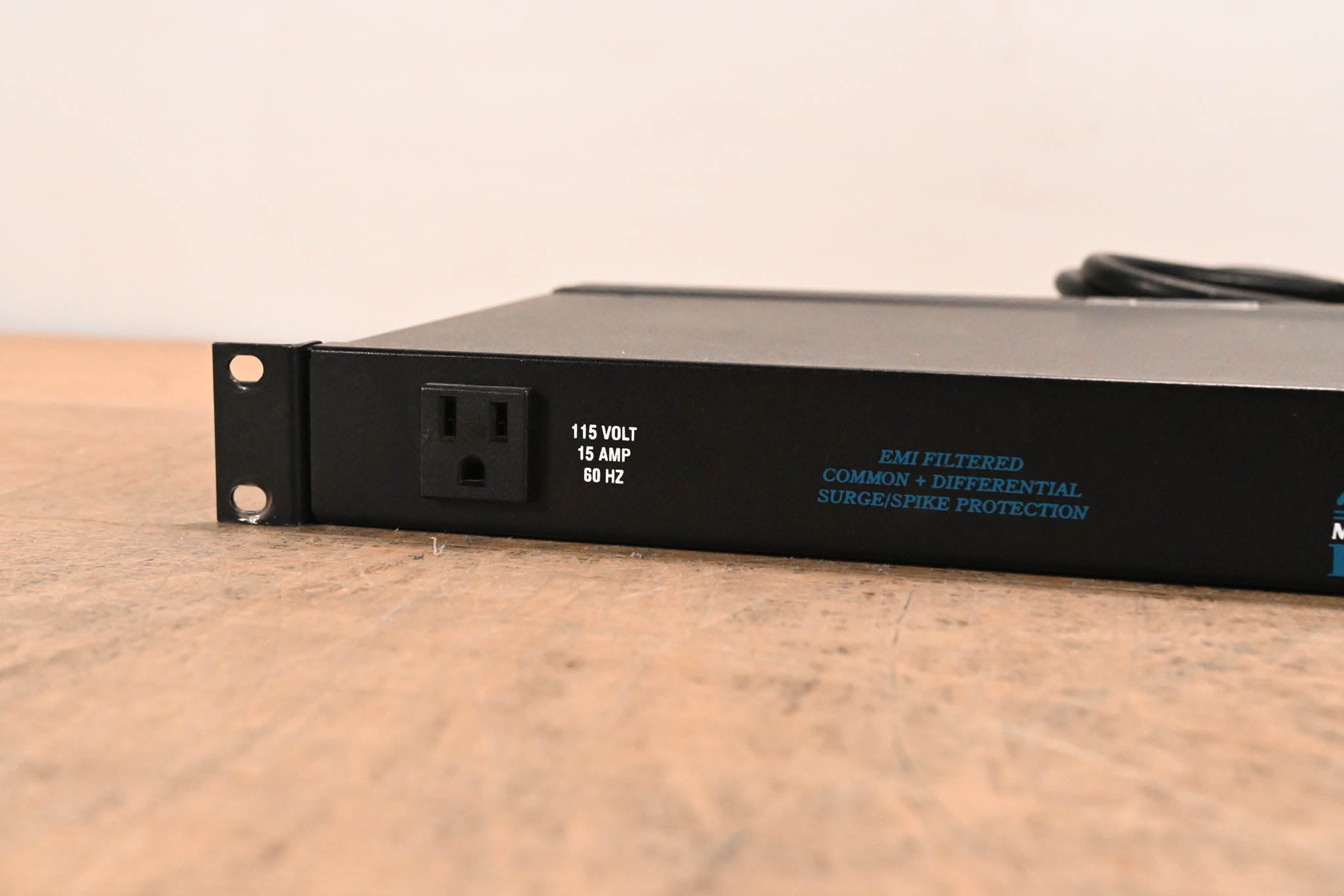 Middle Atlantic PD-915R 9-Outlet Rackmount Power Distribution Unit