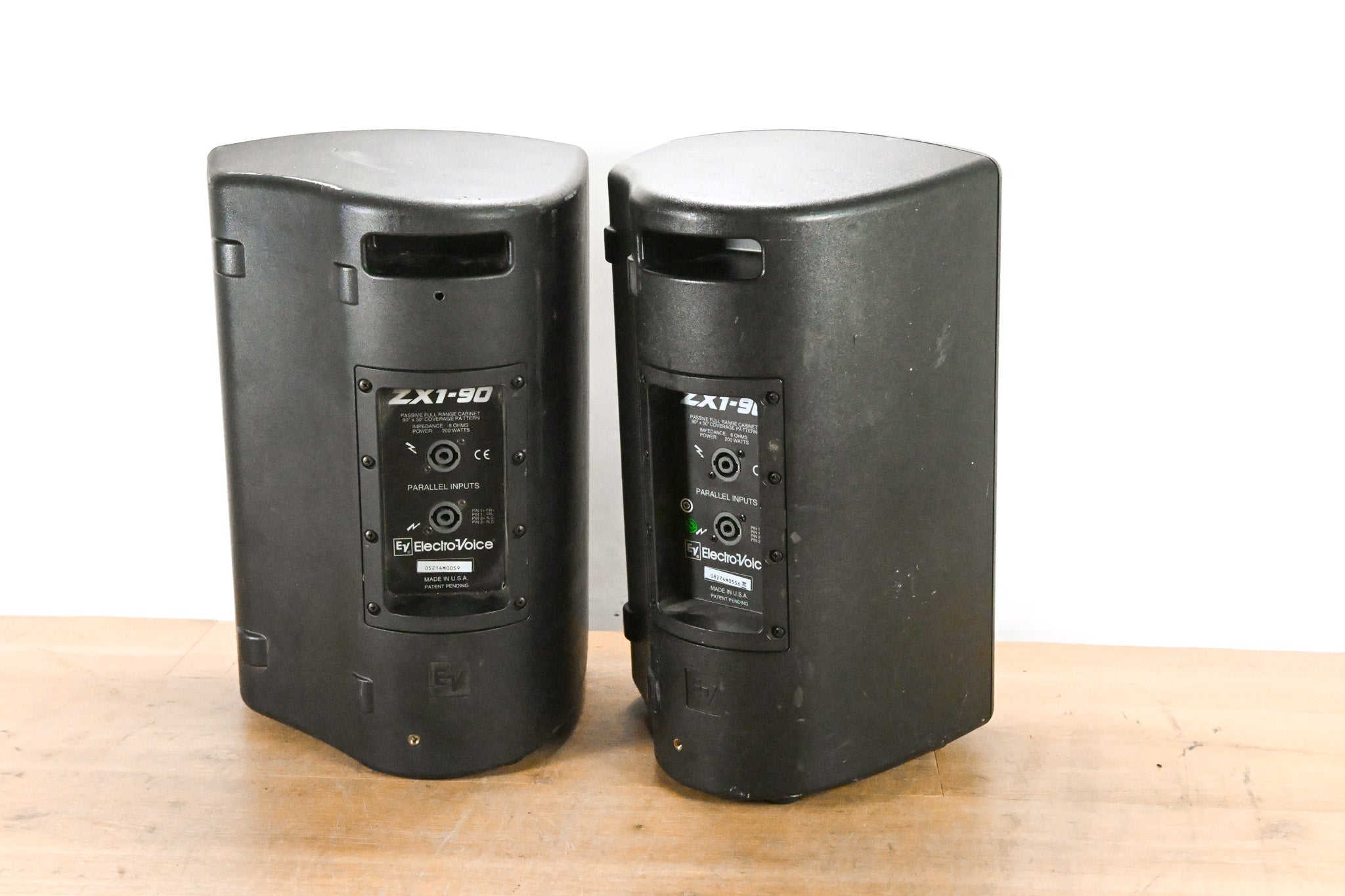 Electro-Voice (EV) ZX1-90 8-inch Two-Way Passive Loudspeaker (PAIR)