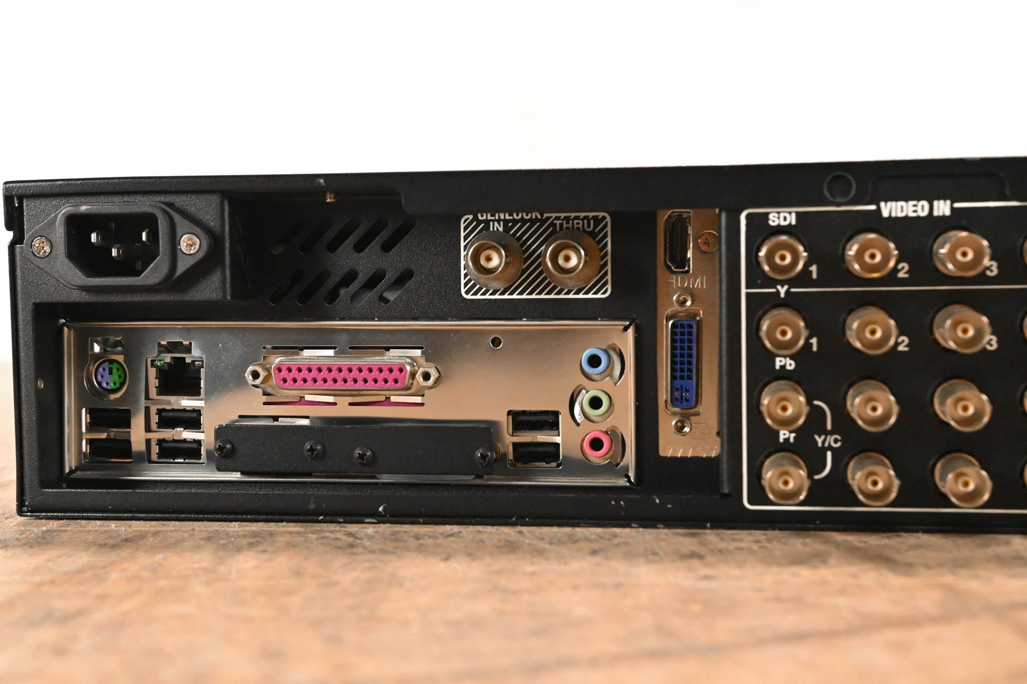 NewTek (Vizrt) 3Play 425 Full Unit Replay System