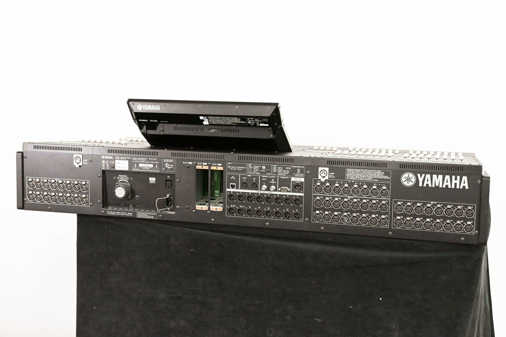 Yamaha M7CL-48 48-Channel Digital Audio Mixing Console