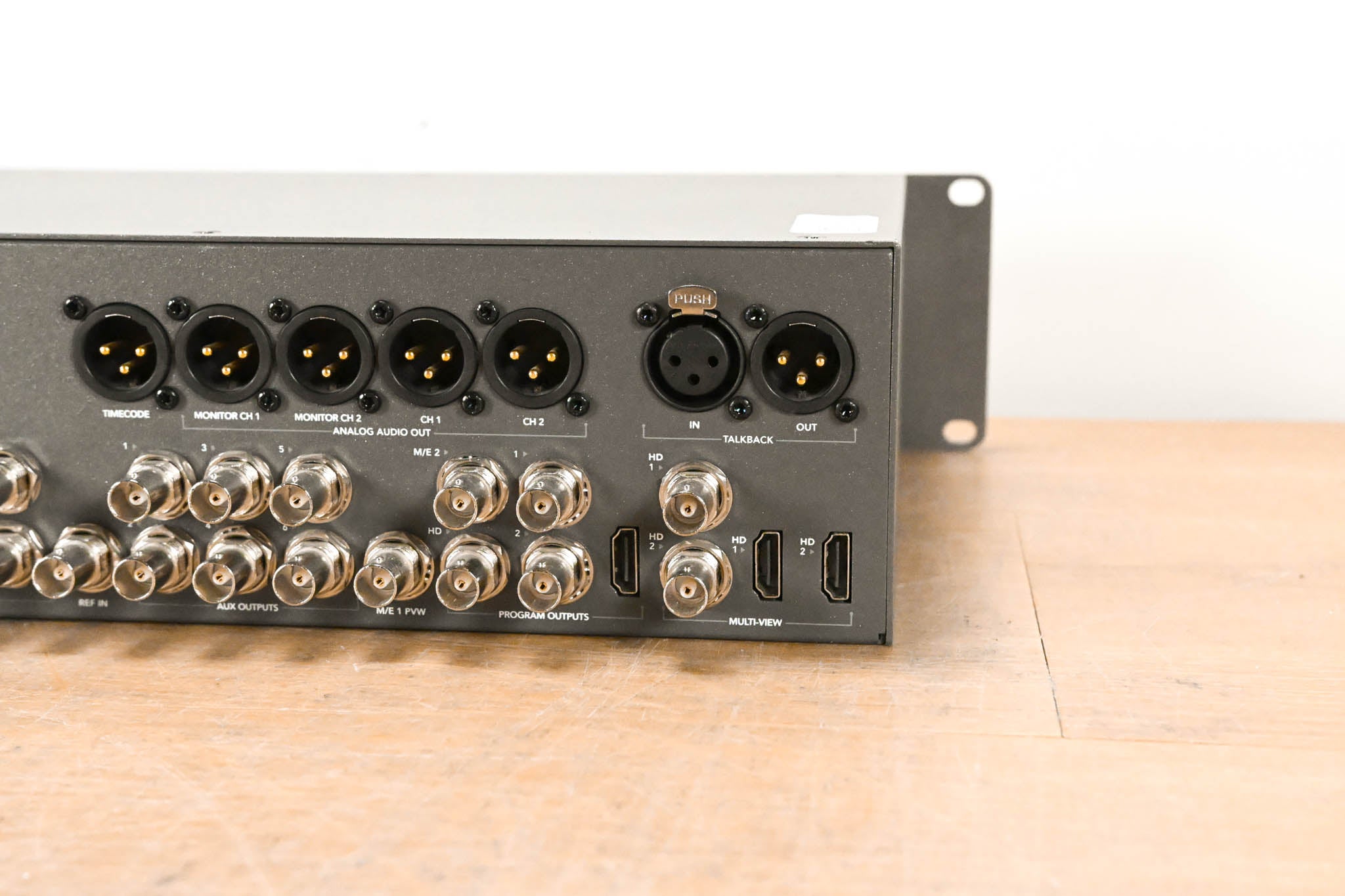 Blackmagic Design ATEM 2 M/E Production Studio 4K
