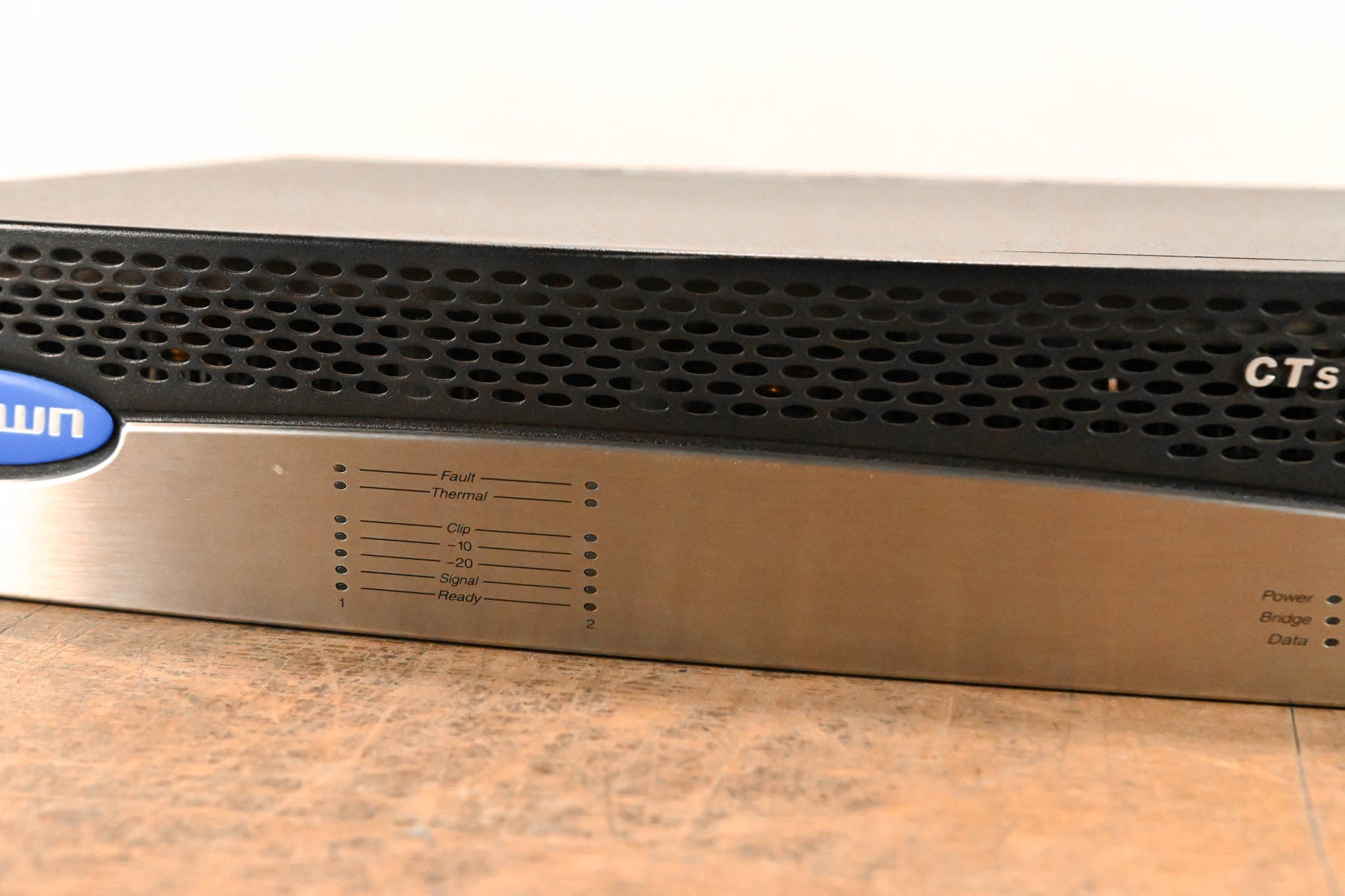 Crown CTs 600 Two-Channel 300W Power Amplifier