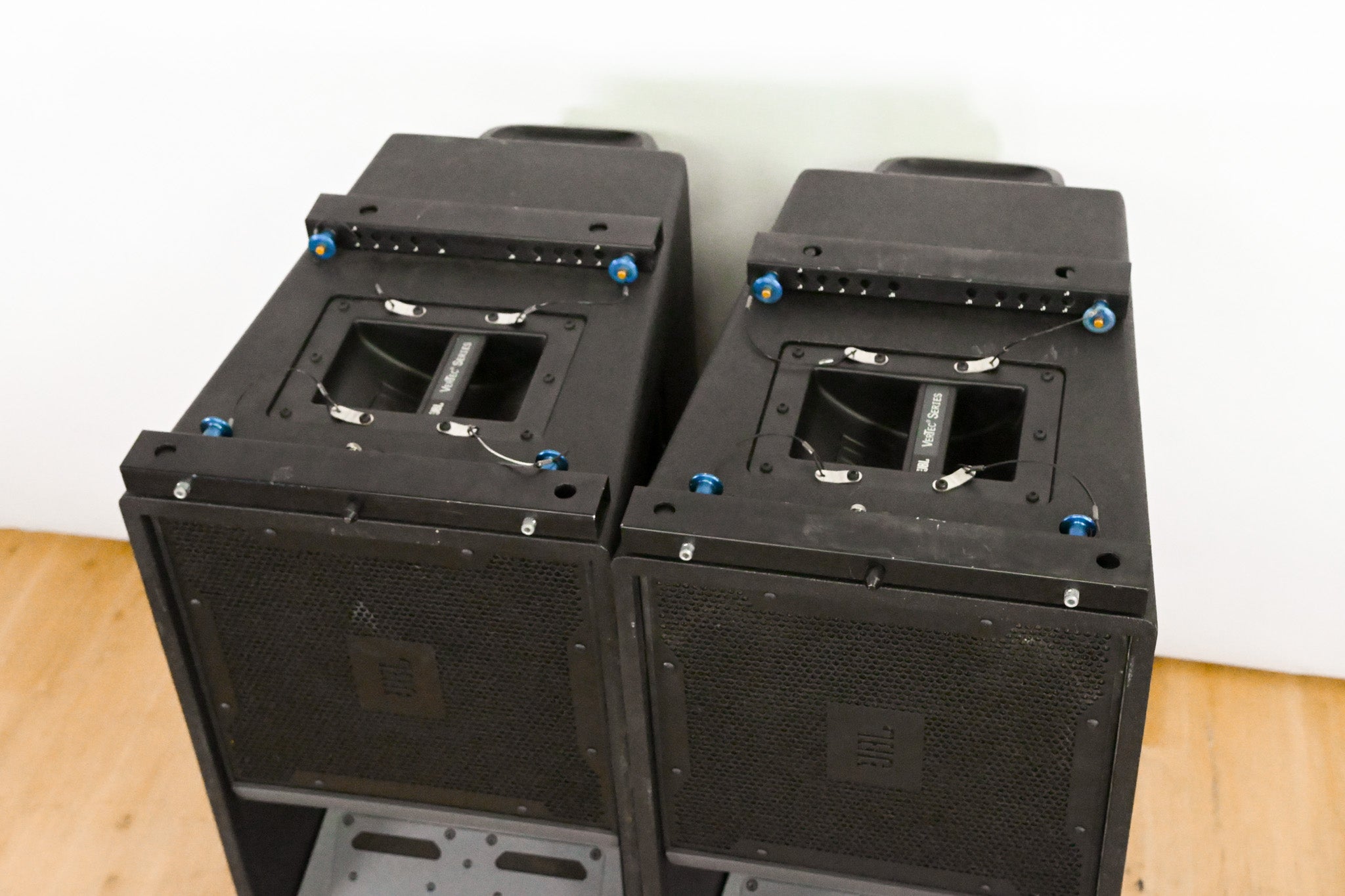 JBL VT4888DP Powered 3-Way Line Array Speaker (PAIR)