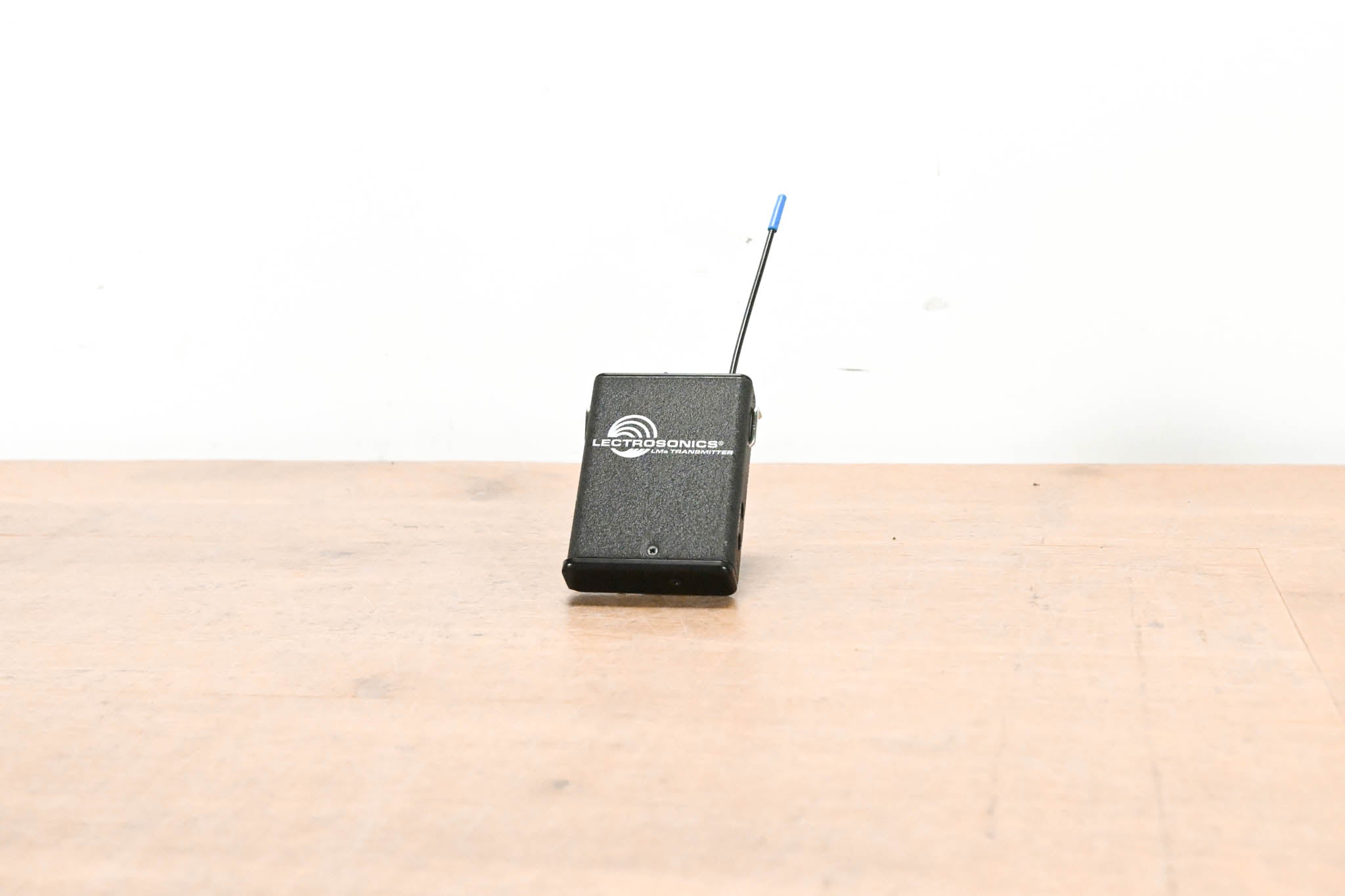 Lectrosonics LMa UHF Wireless Belt Pack Transmitter - Block 26