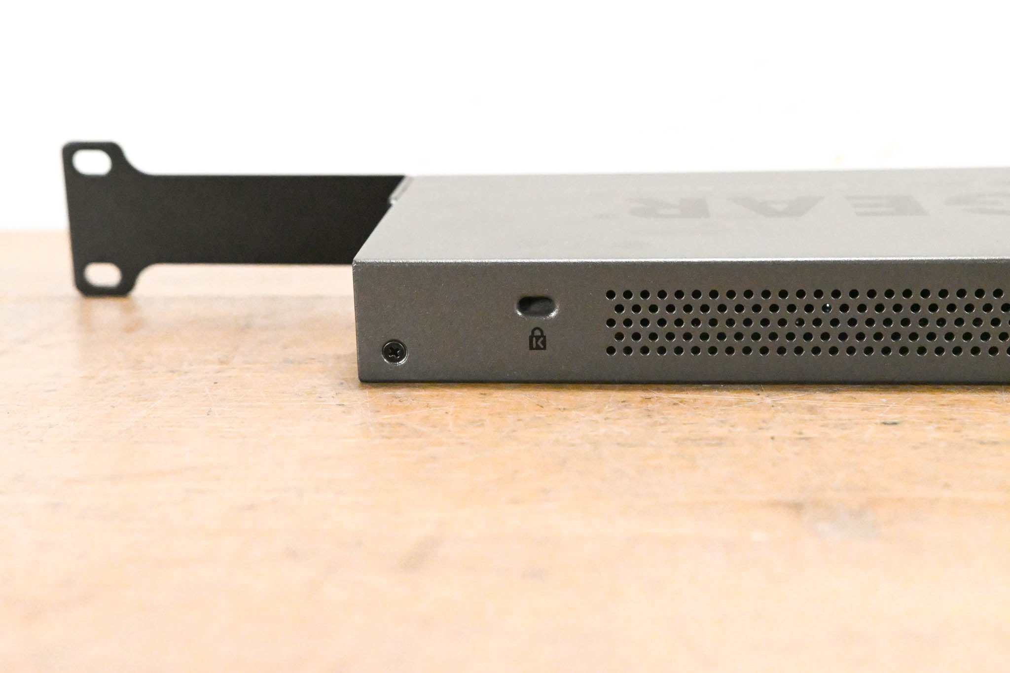 NETGEAR GS116PP 16-Port Gigabit PoE+ Compliant Unmanaged Switch