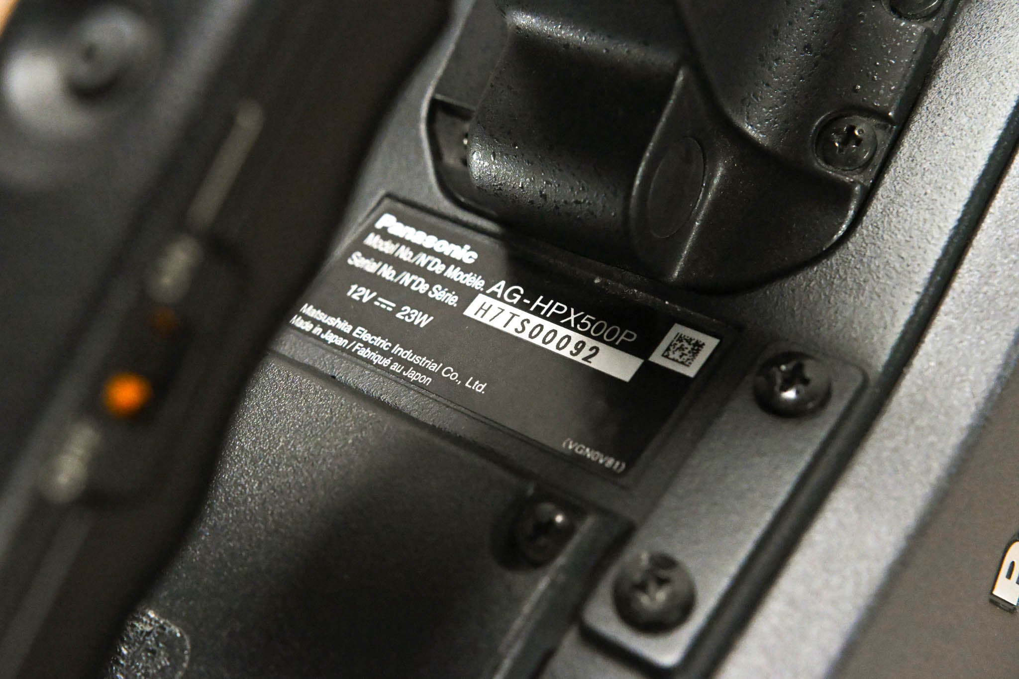 Panasonic AG-HPX500P 2/3" Shoulder-Mounted P2HD Camcorder