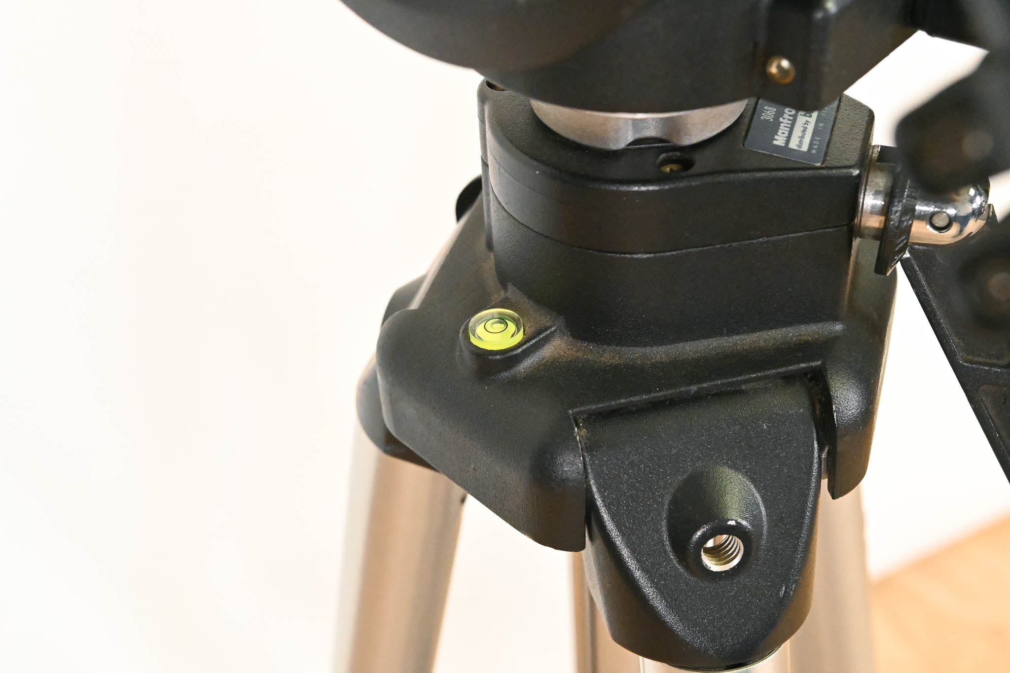 Manfrotto/Bogen 3068 Video Tripod with 3066 Fluid Head