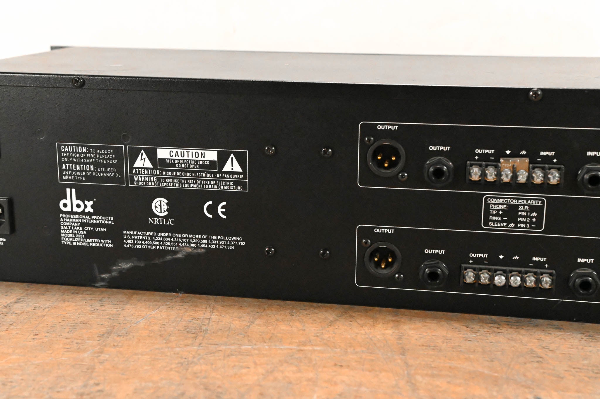 dbx 2231 Dual-Channel 31-Band Graphic Equalizer/Limiter