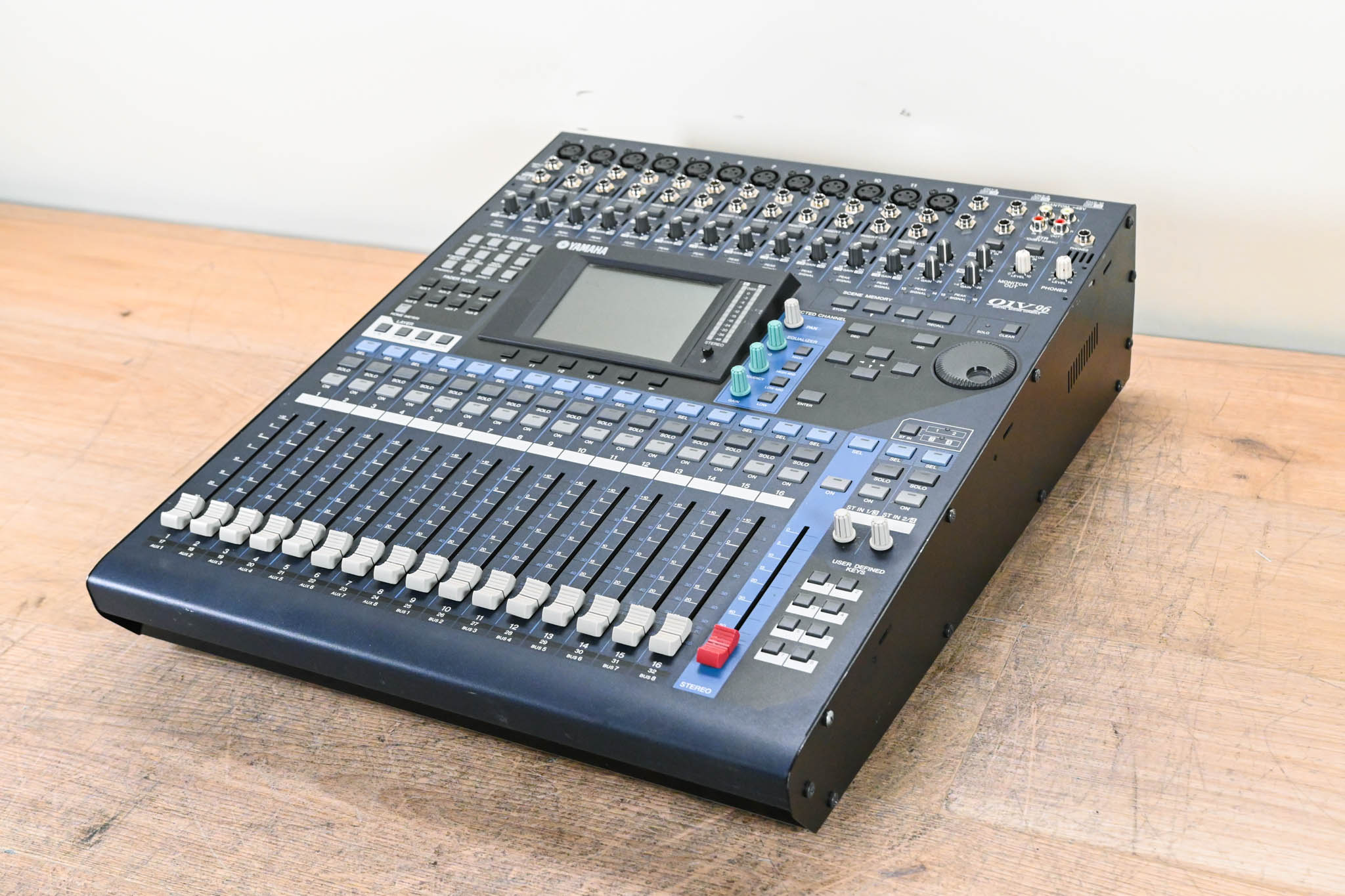 Yamaha 01V96 24-Bit/96k Digital Recording Mixer