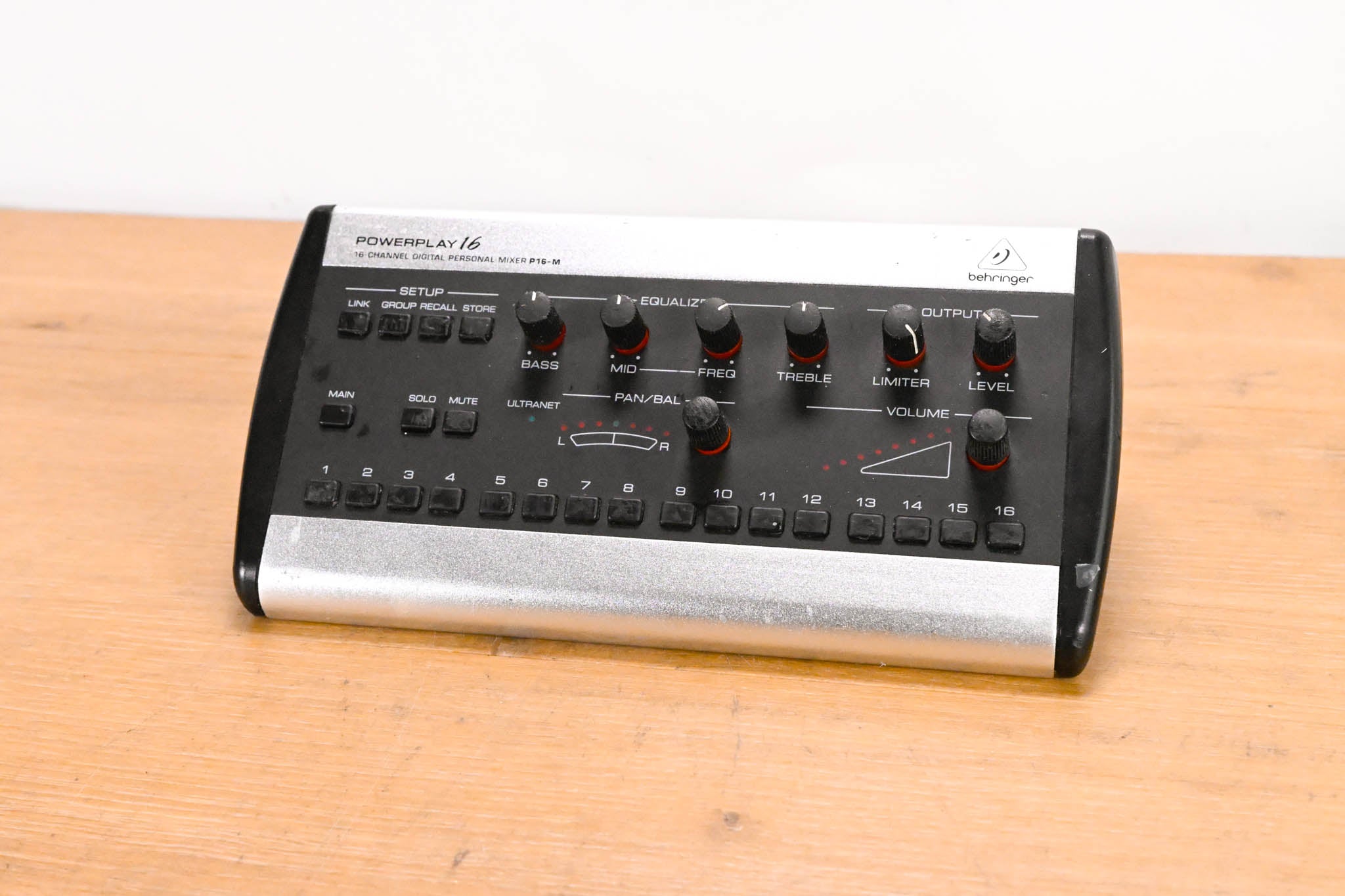 Behringer Powerplay P16-M 16-Channel Digital Personal Mixer