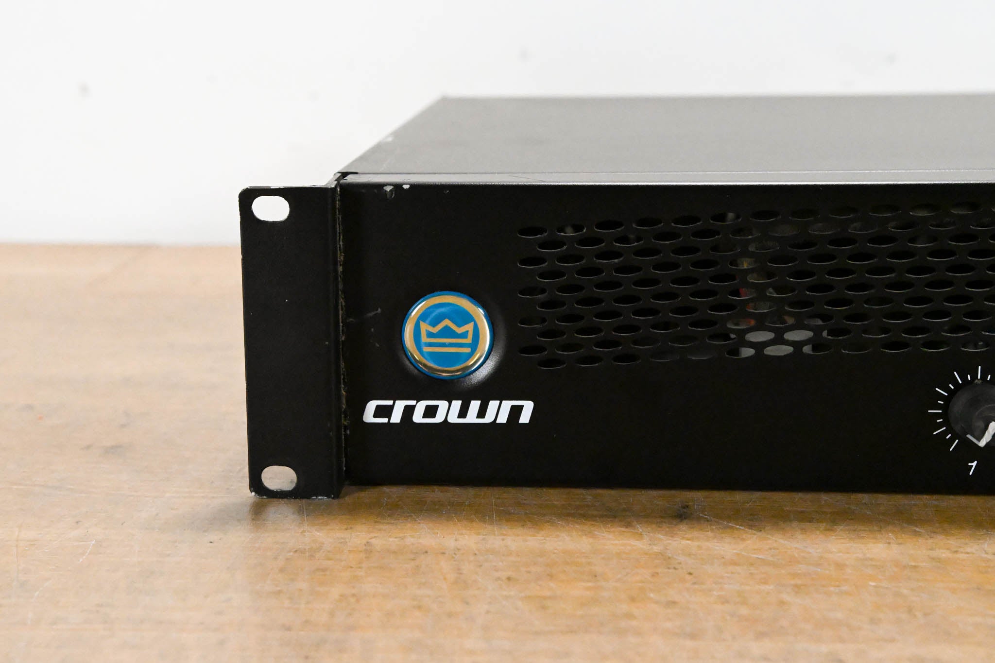 Crown XLS 402 2-Channel Power Amplifier
