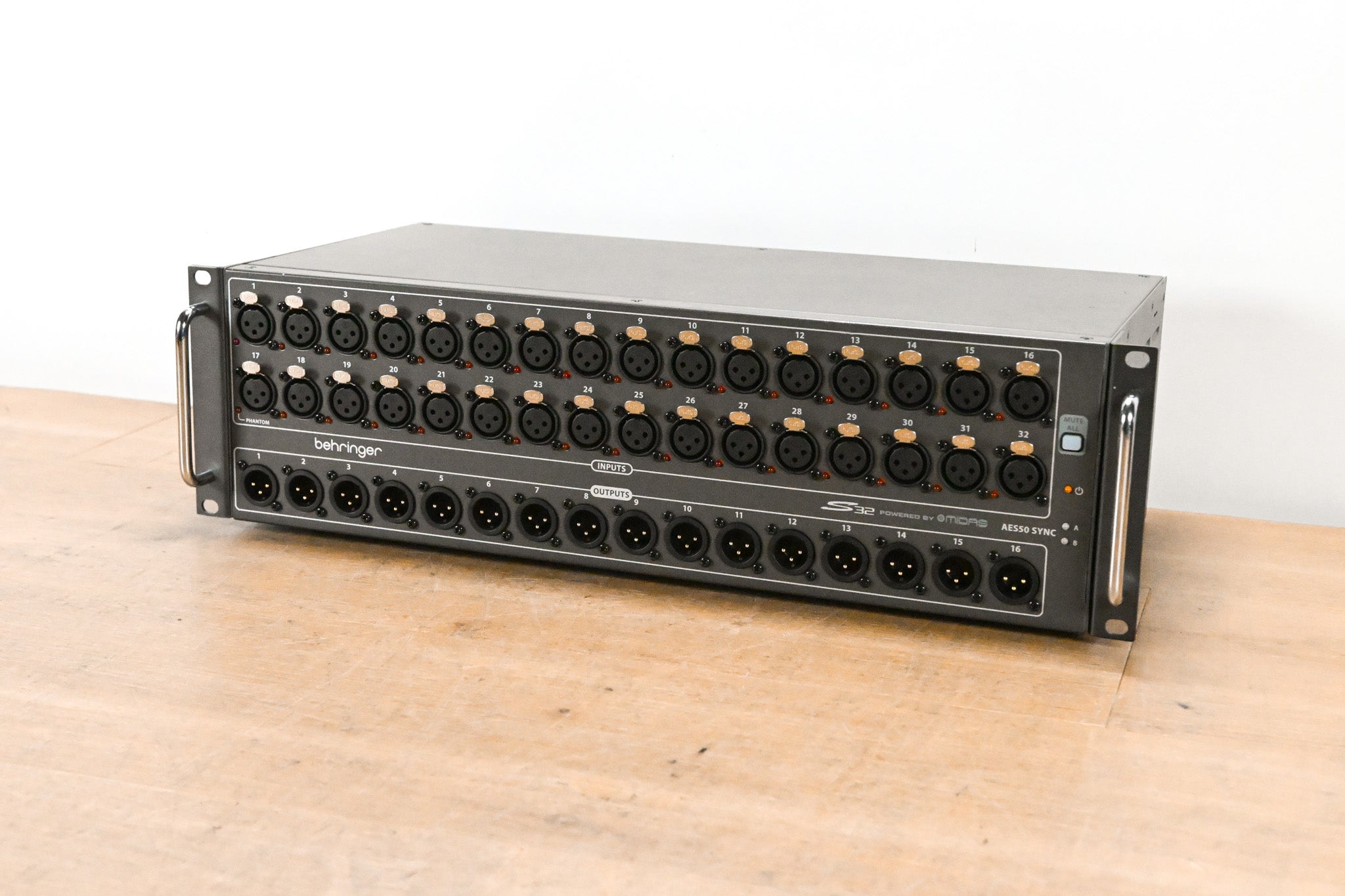 Behringer S32 32 x 16 Digital Stage Box
