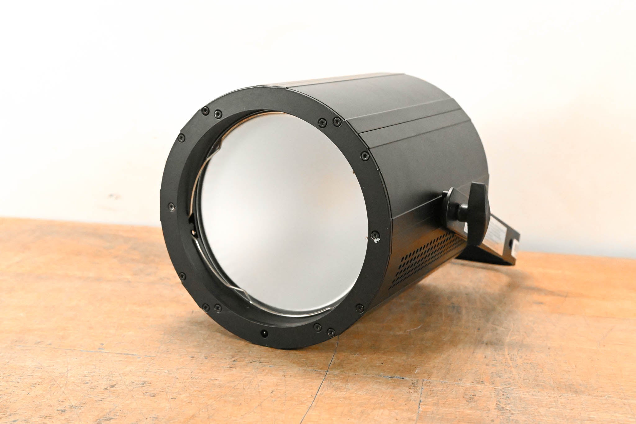 ADJ COB Cannon LP200ST 200W Chip On Board Color Mixing Wash Fixture