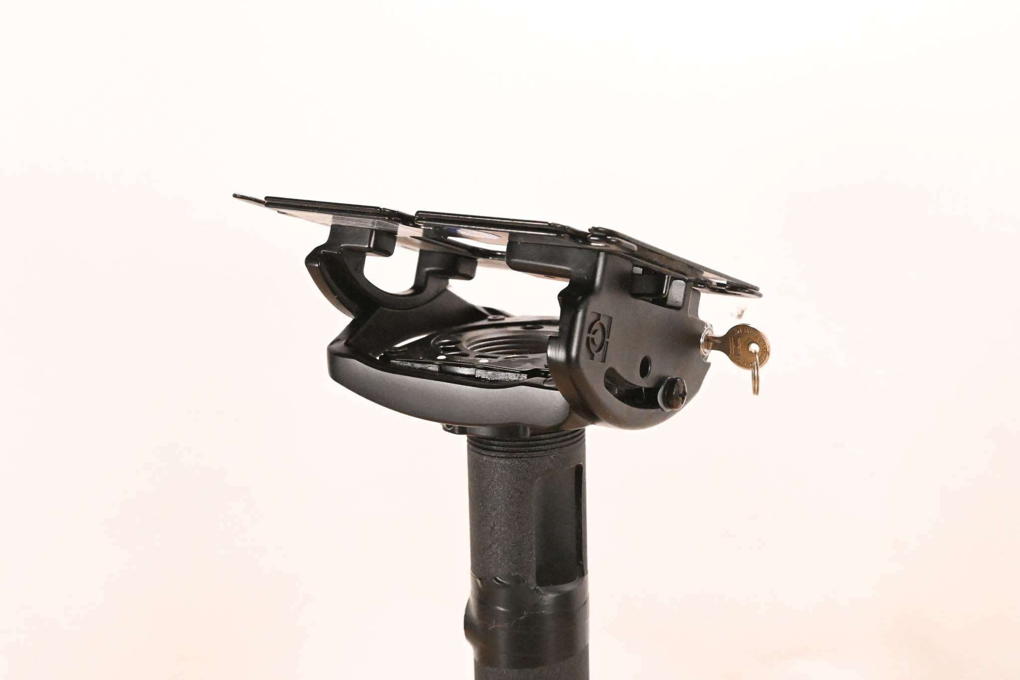 Chief RPMA000 Projector Mount System w/ CMS009012 Column & CMA345 Plate