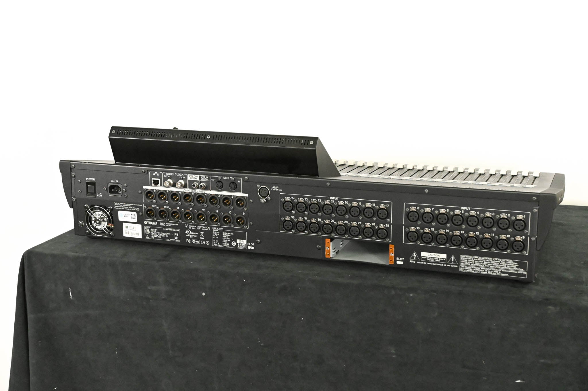 Yamaha LS9-32 32-Input Digital Mixing Console