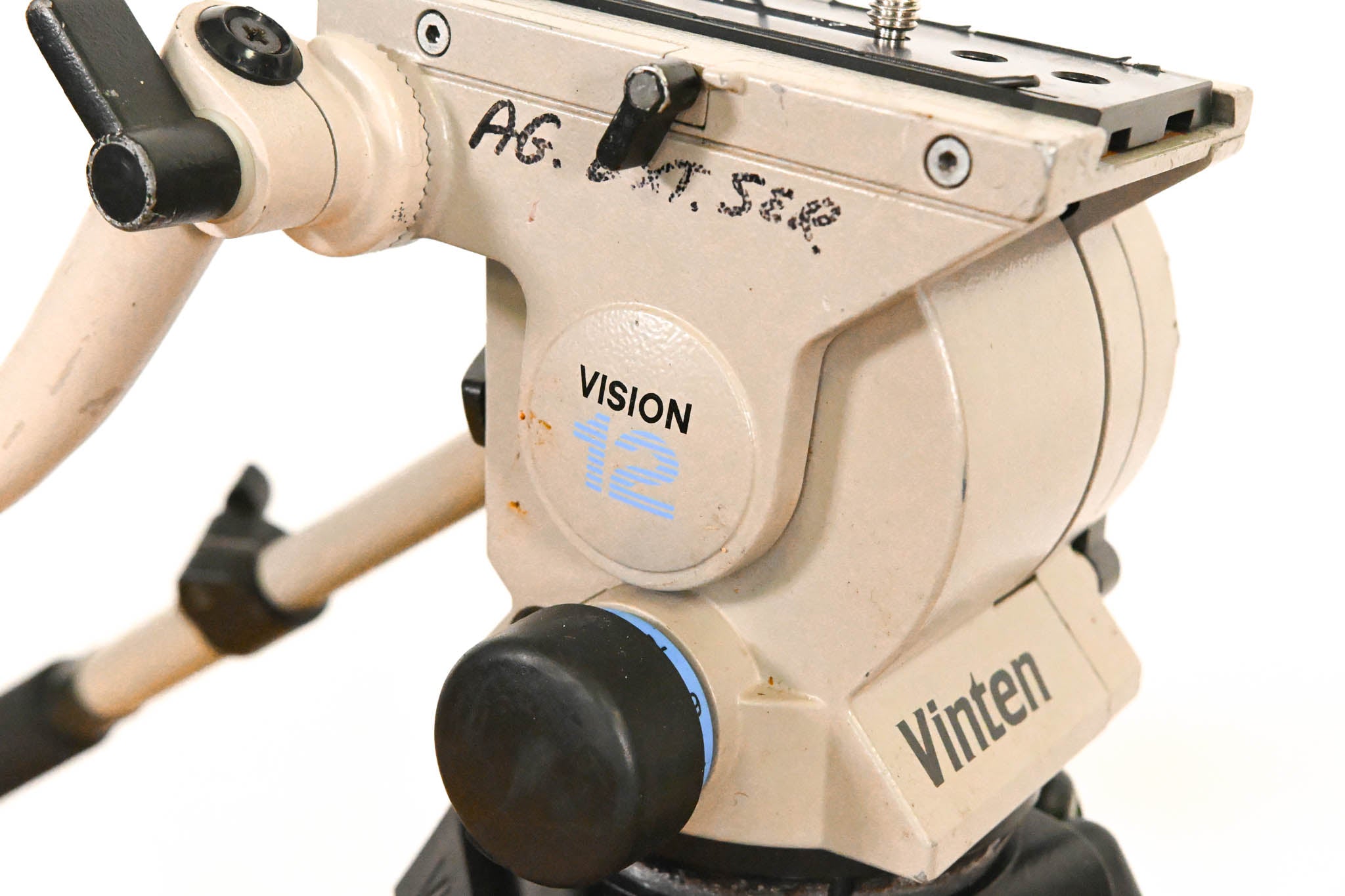 Vinten Vision 12 SD Fluid Head with Aluminum Tripod