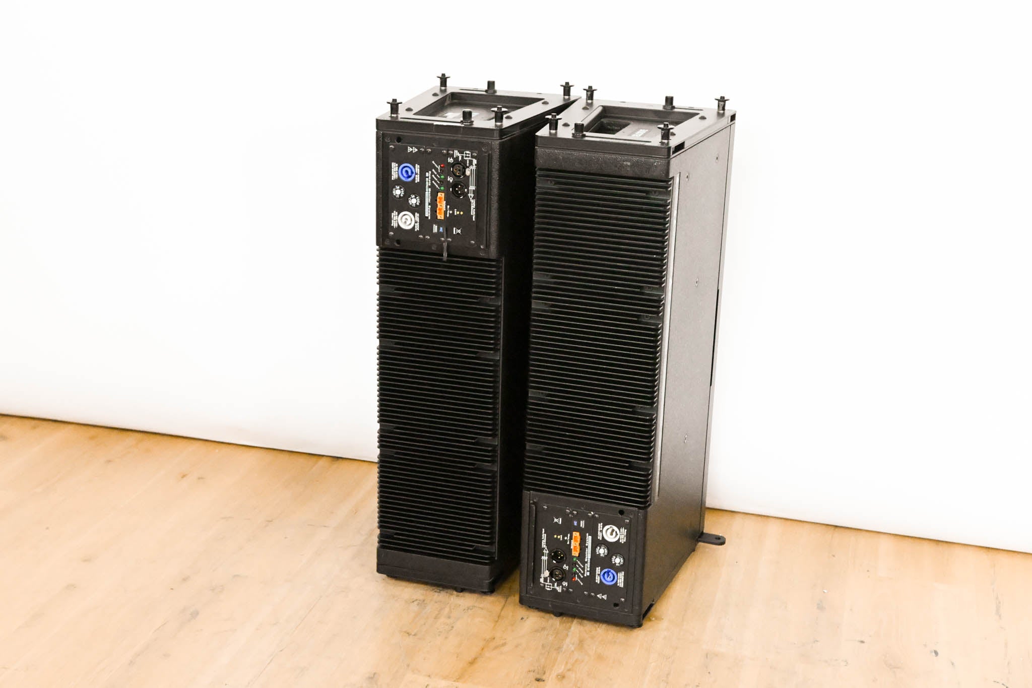 Meyer Sound M'elodie High-Power Curvilinear Array Loudspeaker (PAIR)