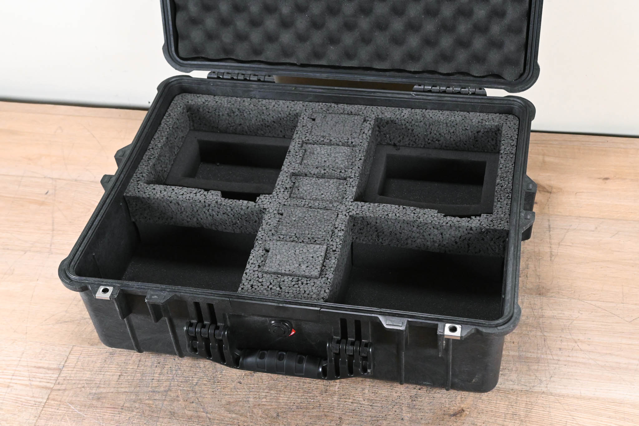 Clear-Com 176G018 Travel Case for DX300 Systems