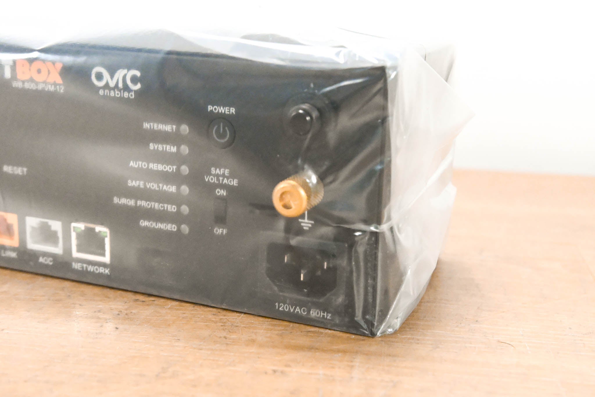 WattBox WB-800-IPVM-12 Rackmount IP Power Conditioner (12 Outlets)