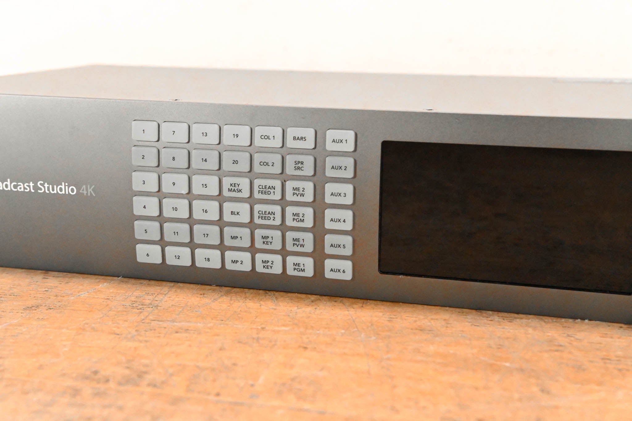 Blackmagic Design ATEM 4 M/E Broadcast Studio 4K