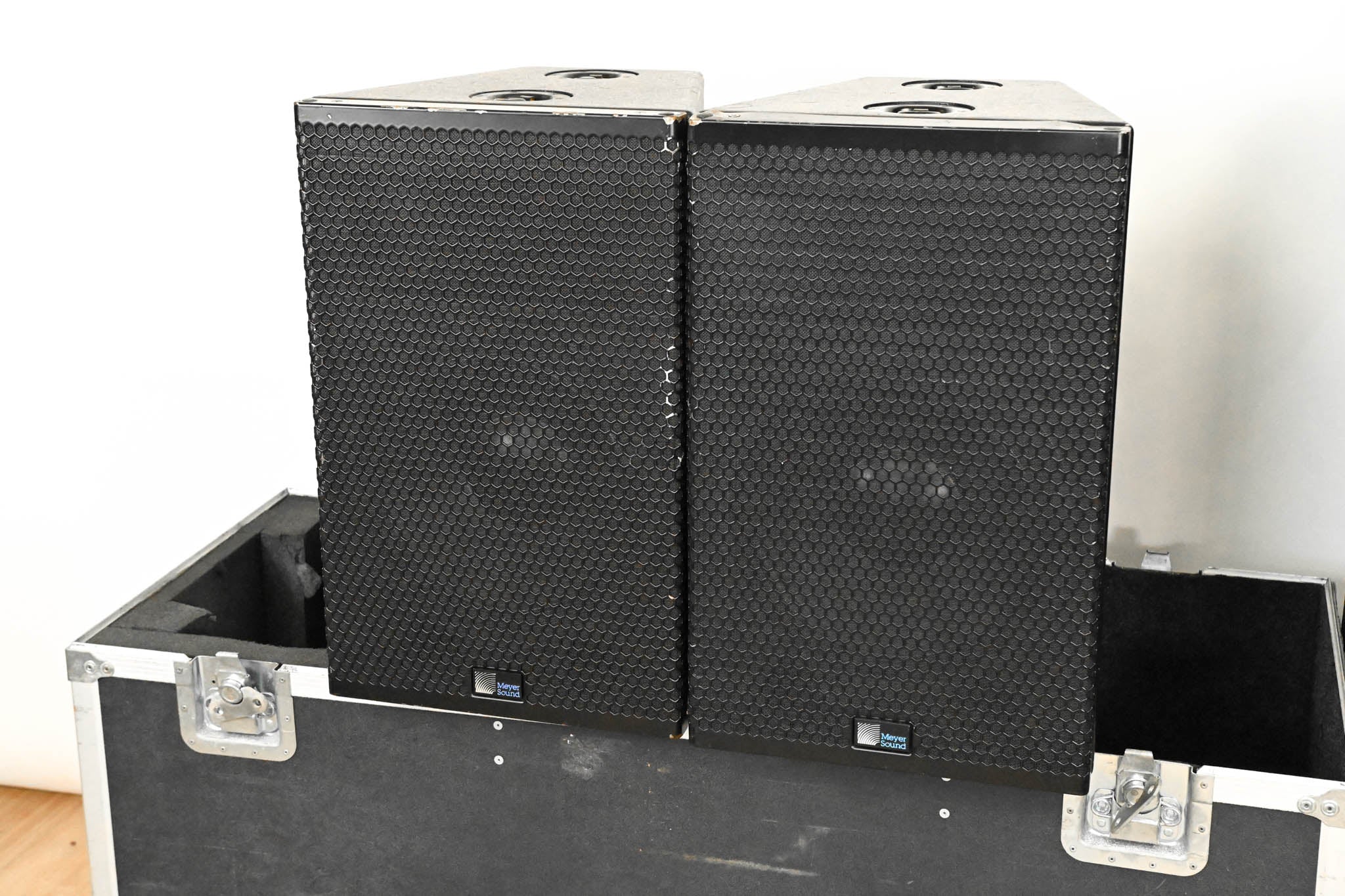 Meyer Sound UPA-1P Compact Wide Coverage Loudspeaker (PAIR)