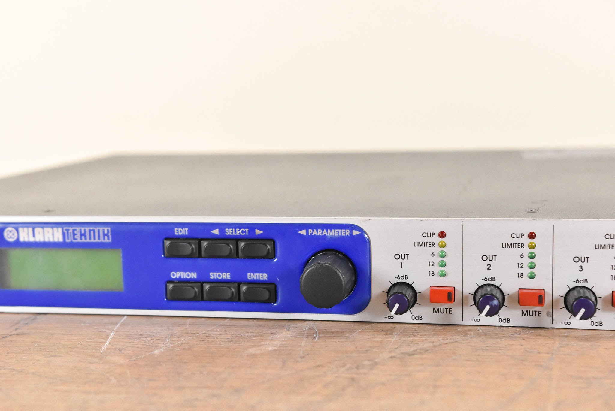 Klark-Teknik DN7453 Digital Delay Line and Multiprocessor