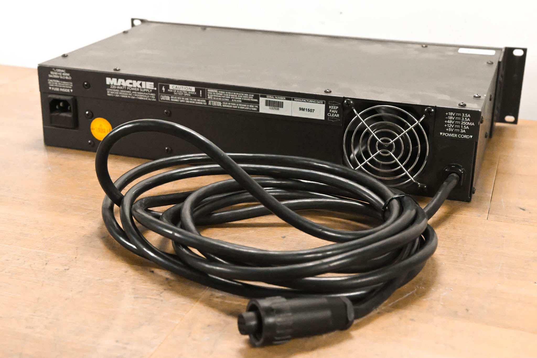 Mackie 220-Watt Power Supply For 8-Bus Mixers
