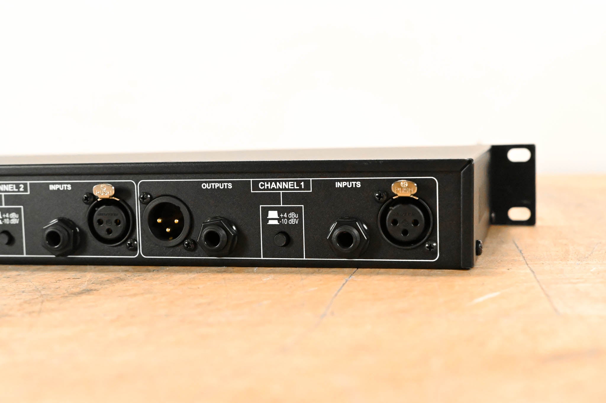 dbx AFS2-V Dual Channel Advanced Feedback Suppression Processor