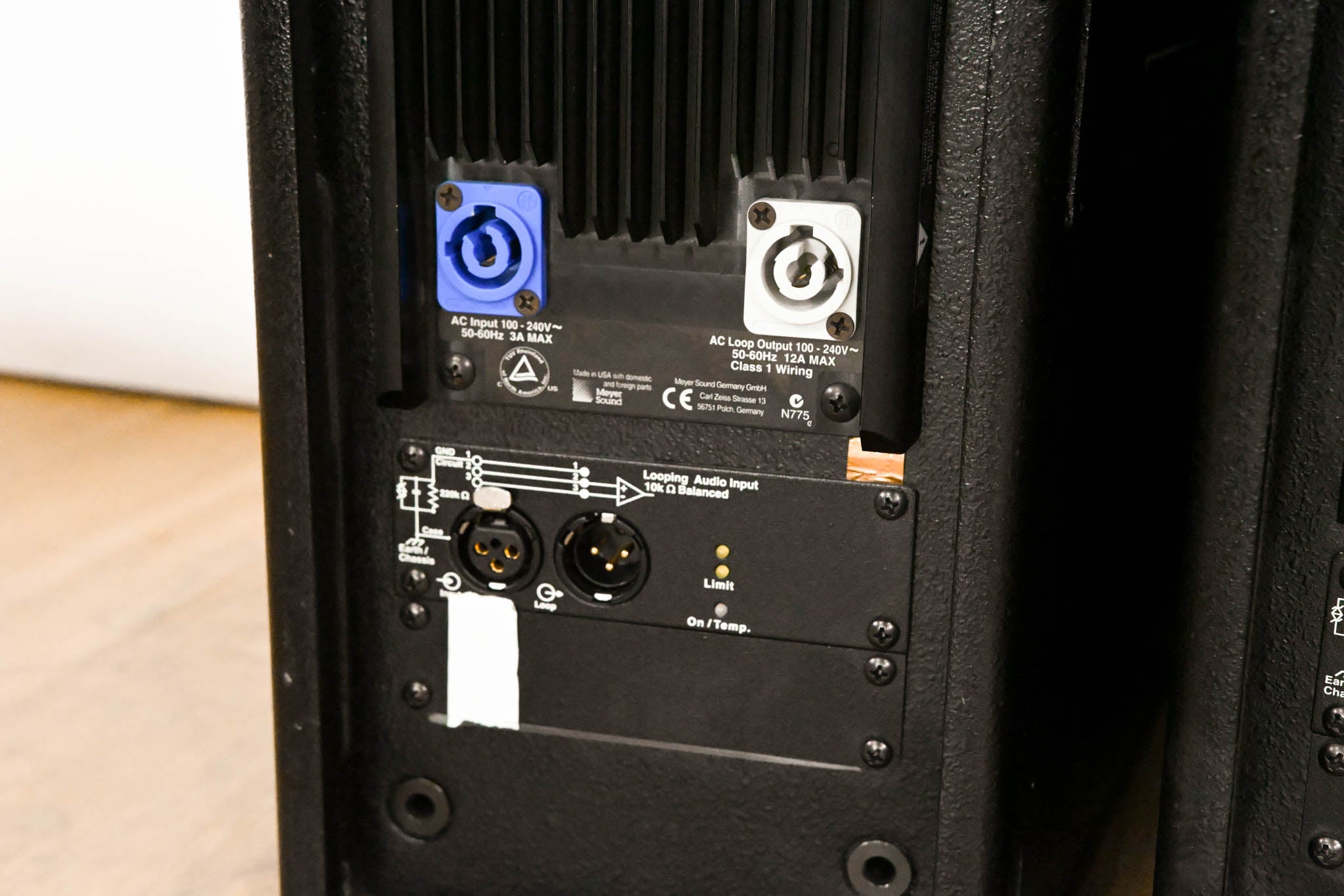 Meyer Sound UPJ-1P Compact VariO Loudspeaker (PAIR)
