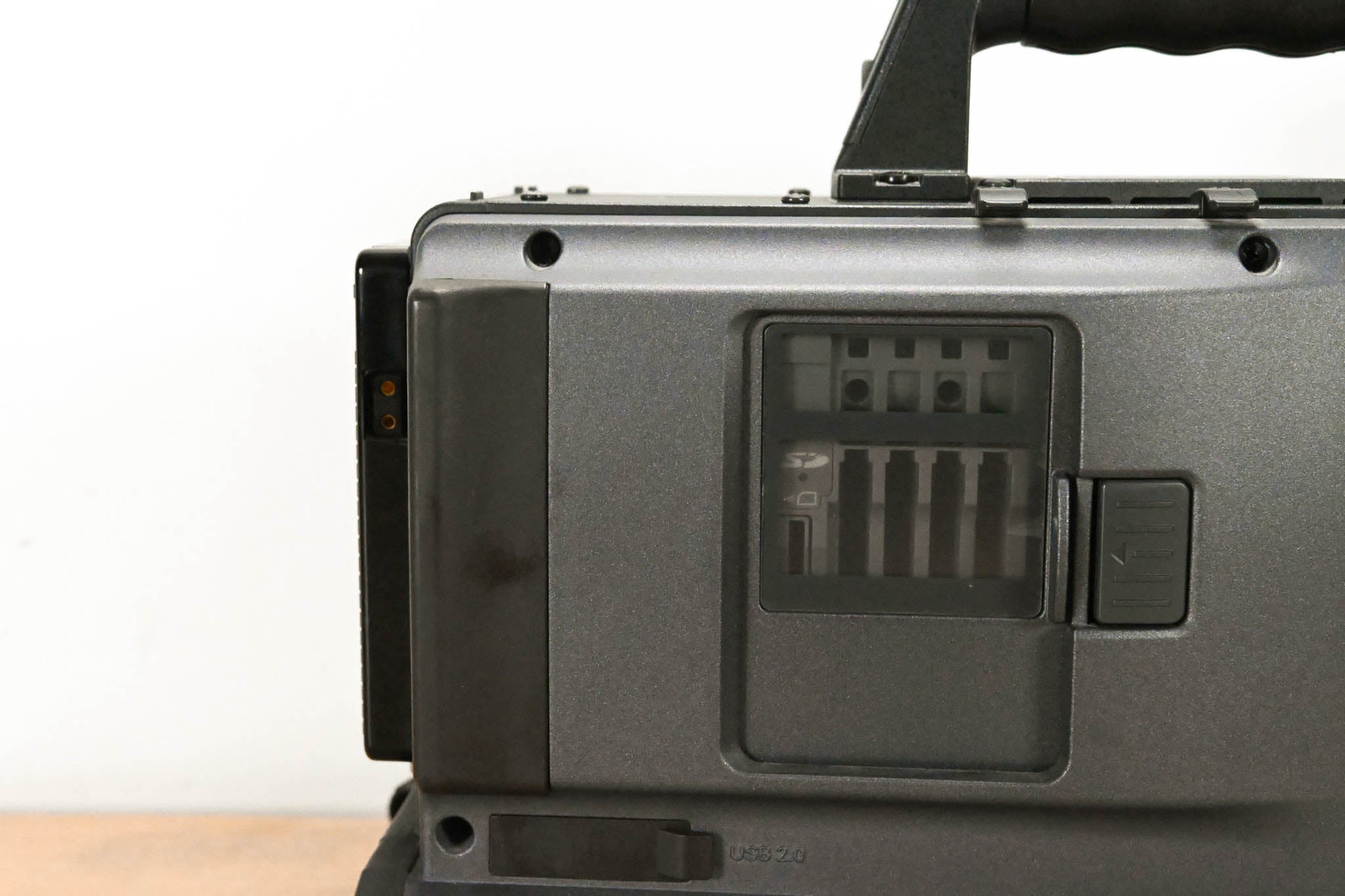 Panasonic AG-HPX500P 2/3" Shoulder-Mounted P2HD Camcorder