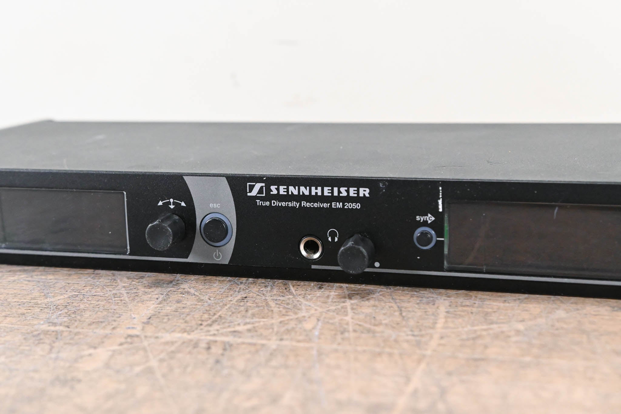 Sennheiser EM 2050 Wireless Receiver with two Handhelds - 516-558 MHz