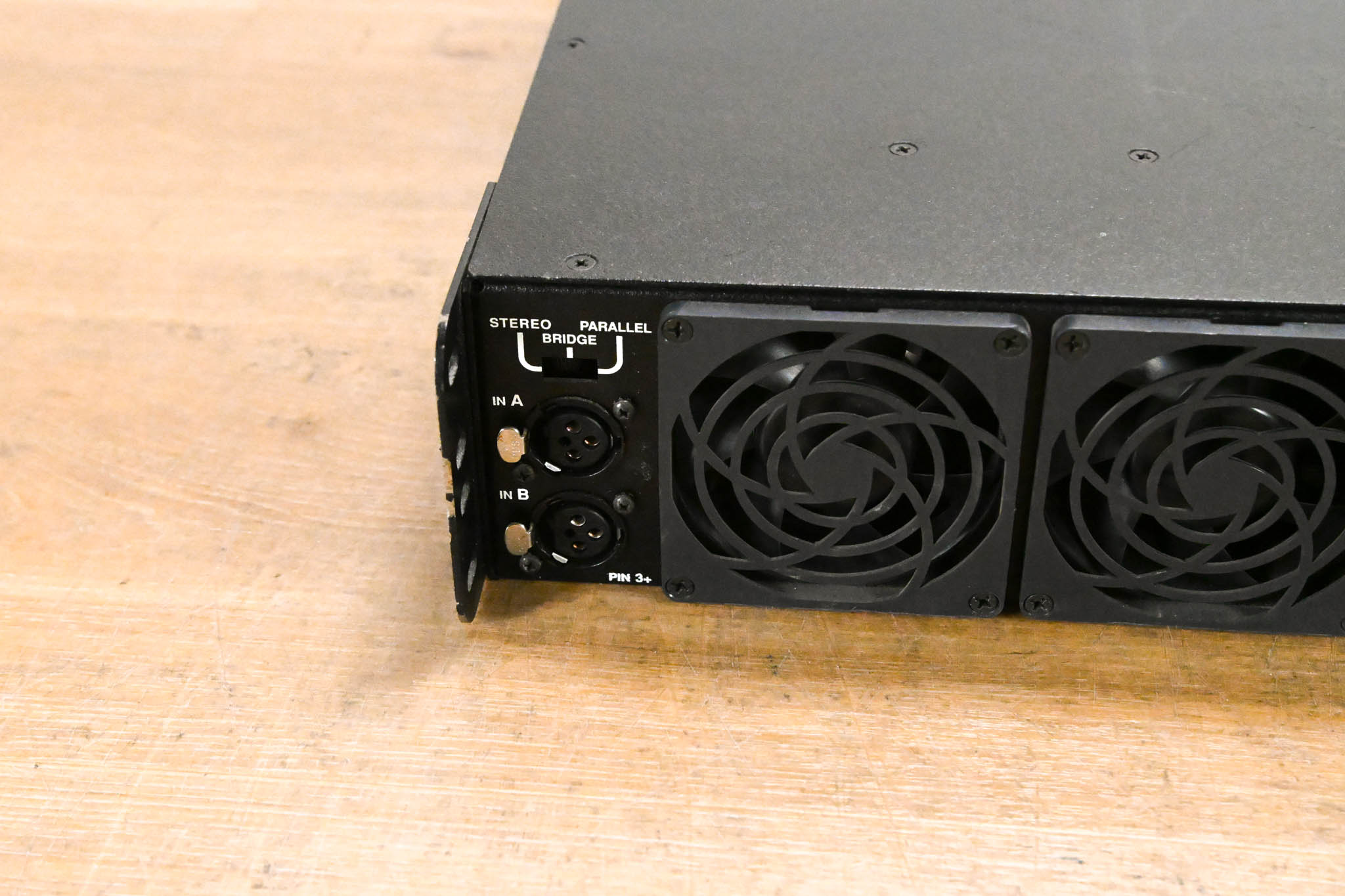 Crest Audio 7001 2-Channel Power Amplifier