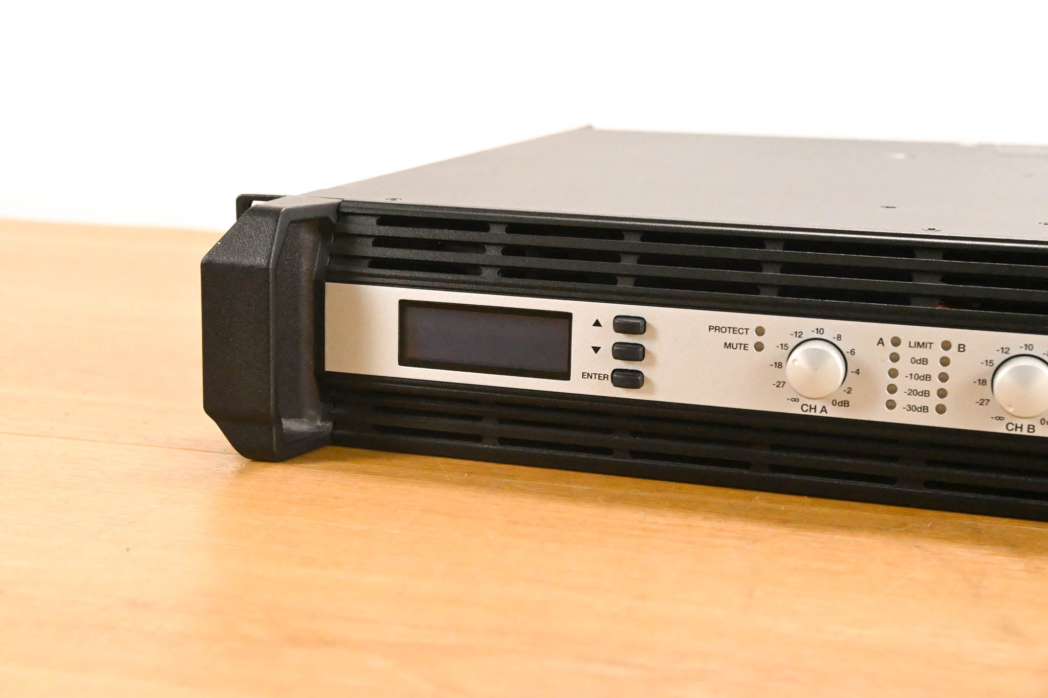 Electro-Voice (EV) TG-7 Tour-Grade Stereo Power Amplifier