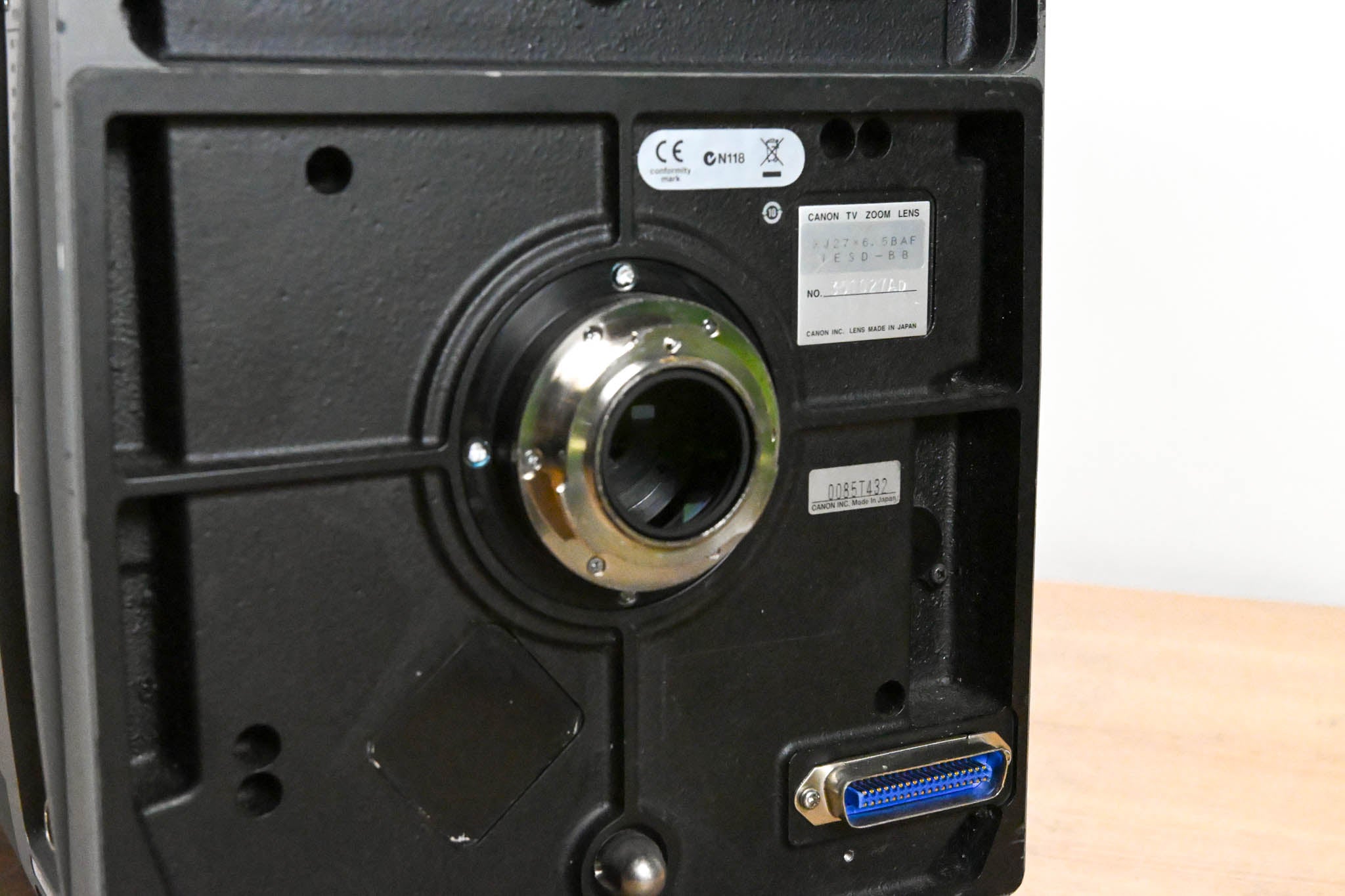 Canon XJ27x6.5B 6.5-180mm DIGISUPER 27 AF HD Box Lens