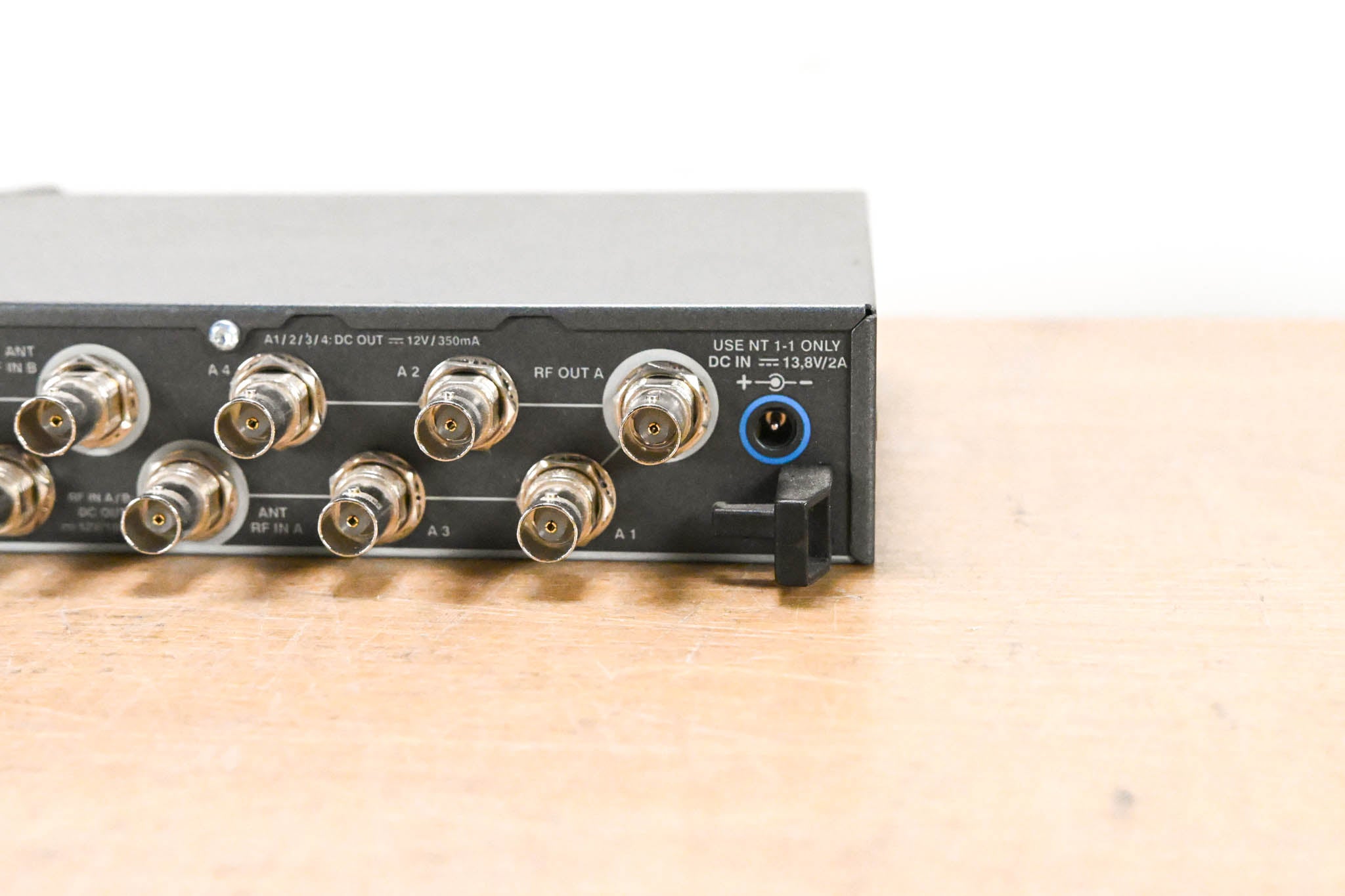 Sennheiser ASA 1 Active Antenna Splitter - 500-870 MHz (NO POWER SUPPLY)