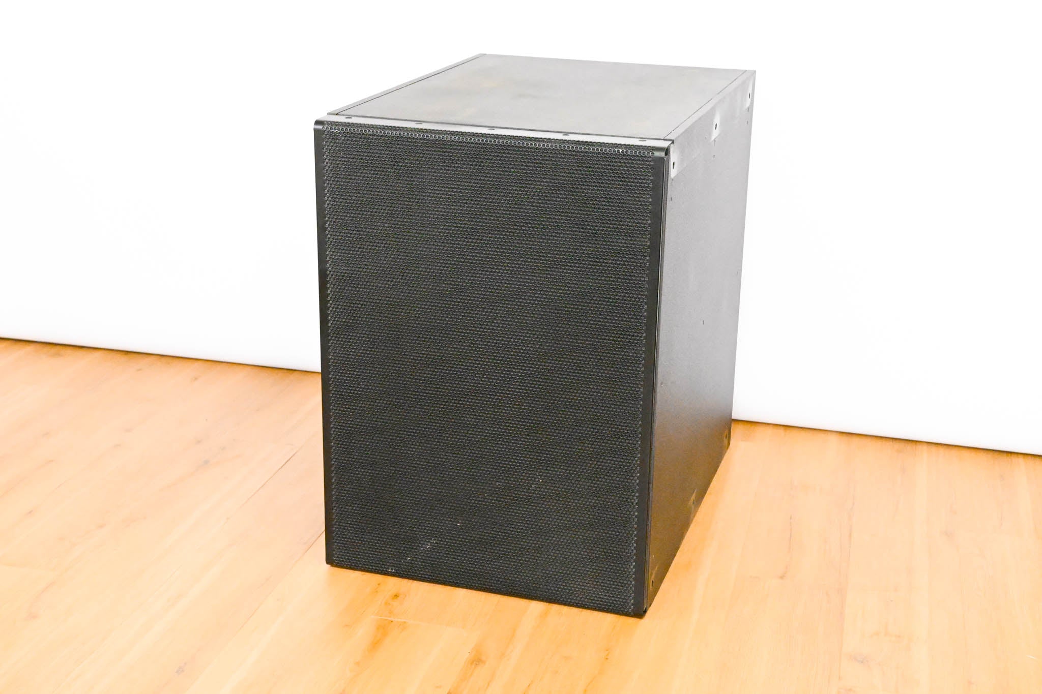 Electro-Voice (EV) EVA-2151D Dual 15" Passive Line Array Subwoofer