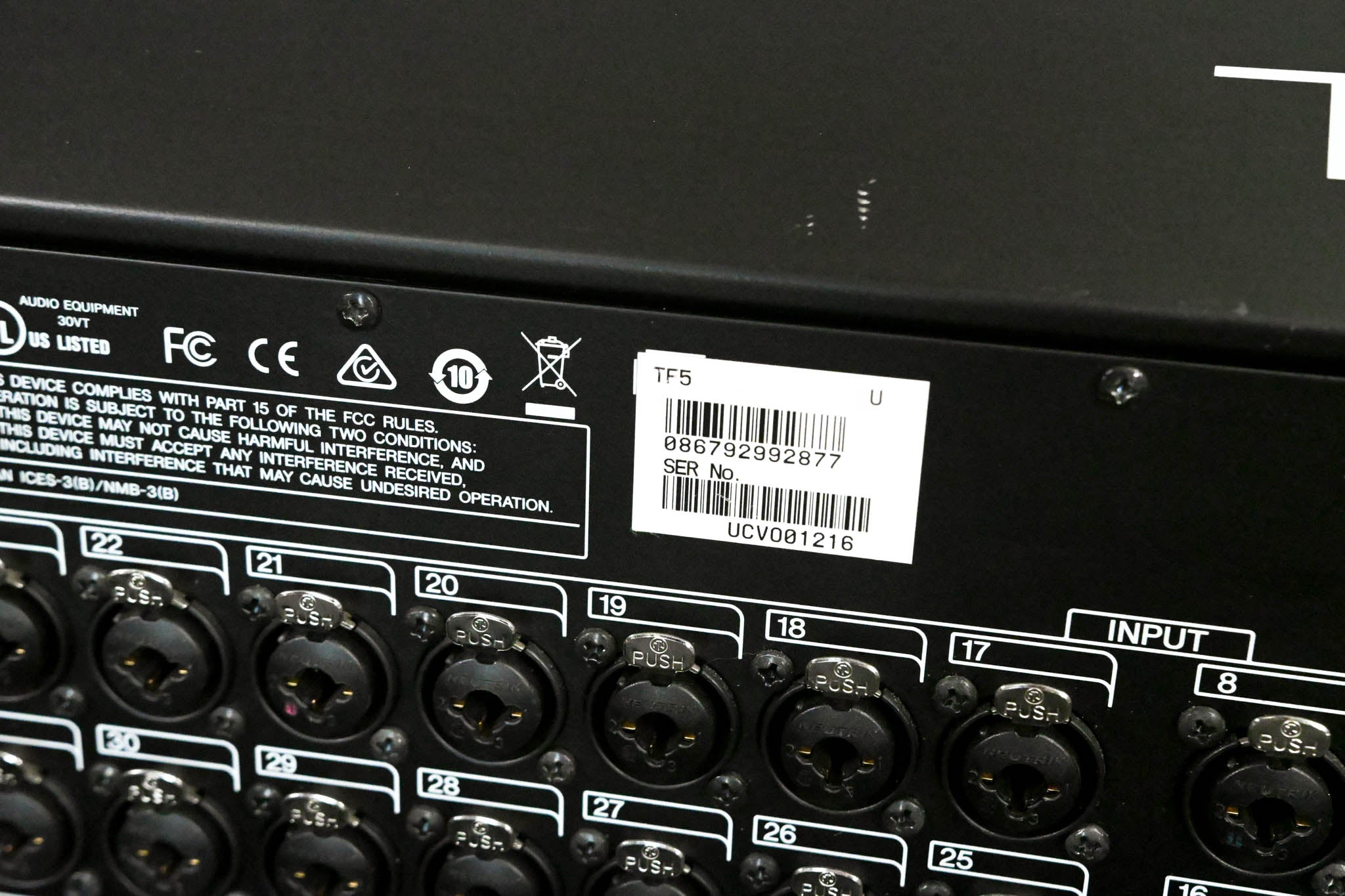 Yamaha TF5 32-Input Digital Mixing Console with Road Case