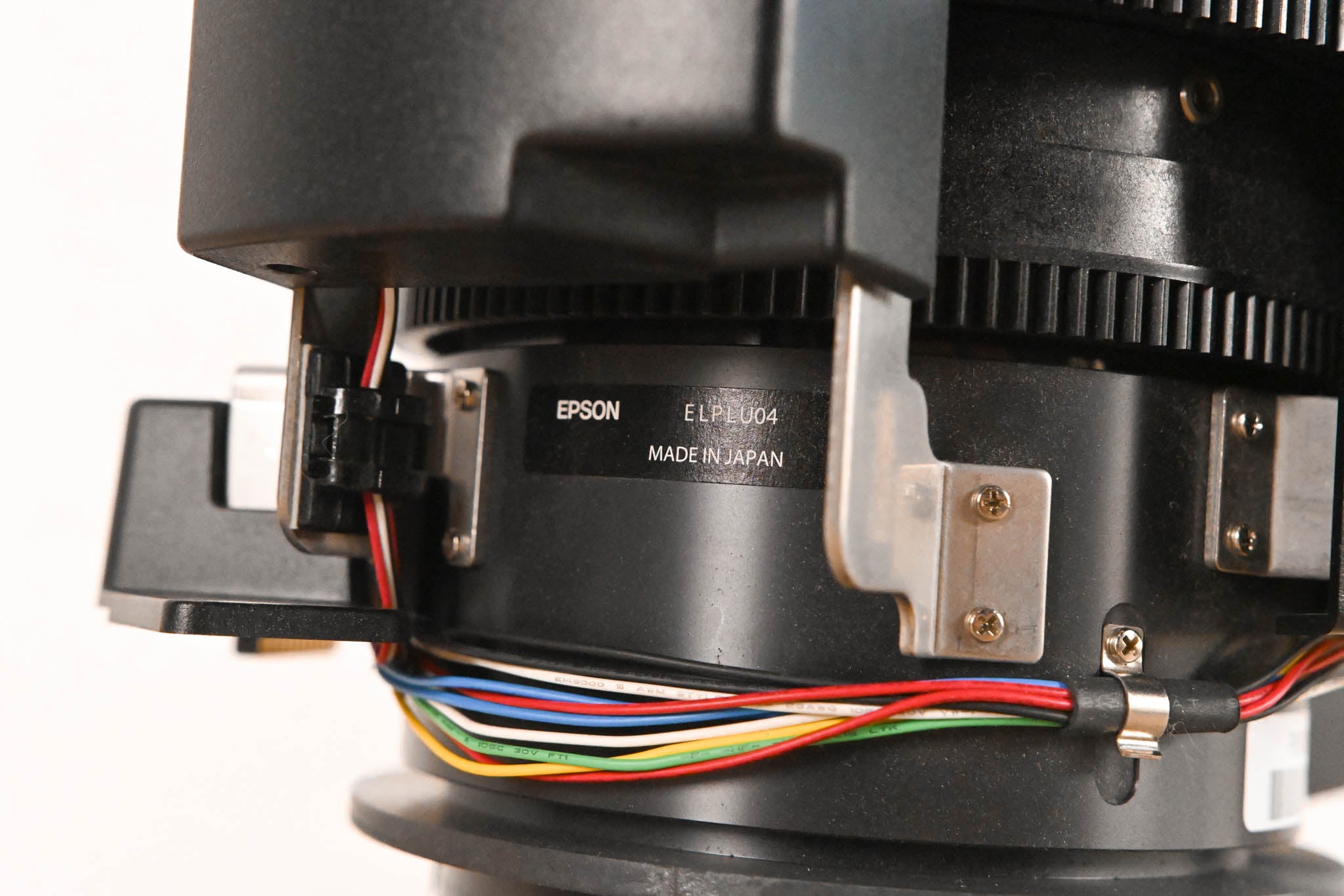 Epson ELPLU04 Short-Throw Zoom Lens #2