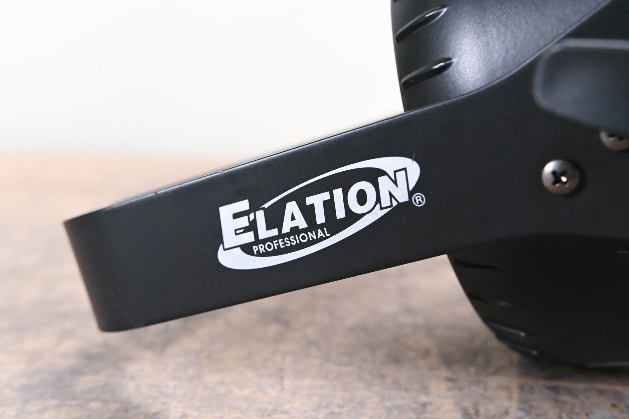 Elation EPAR QA 14 x 5W RGBA LED Par Can