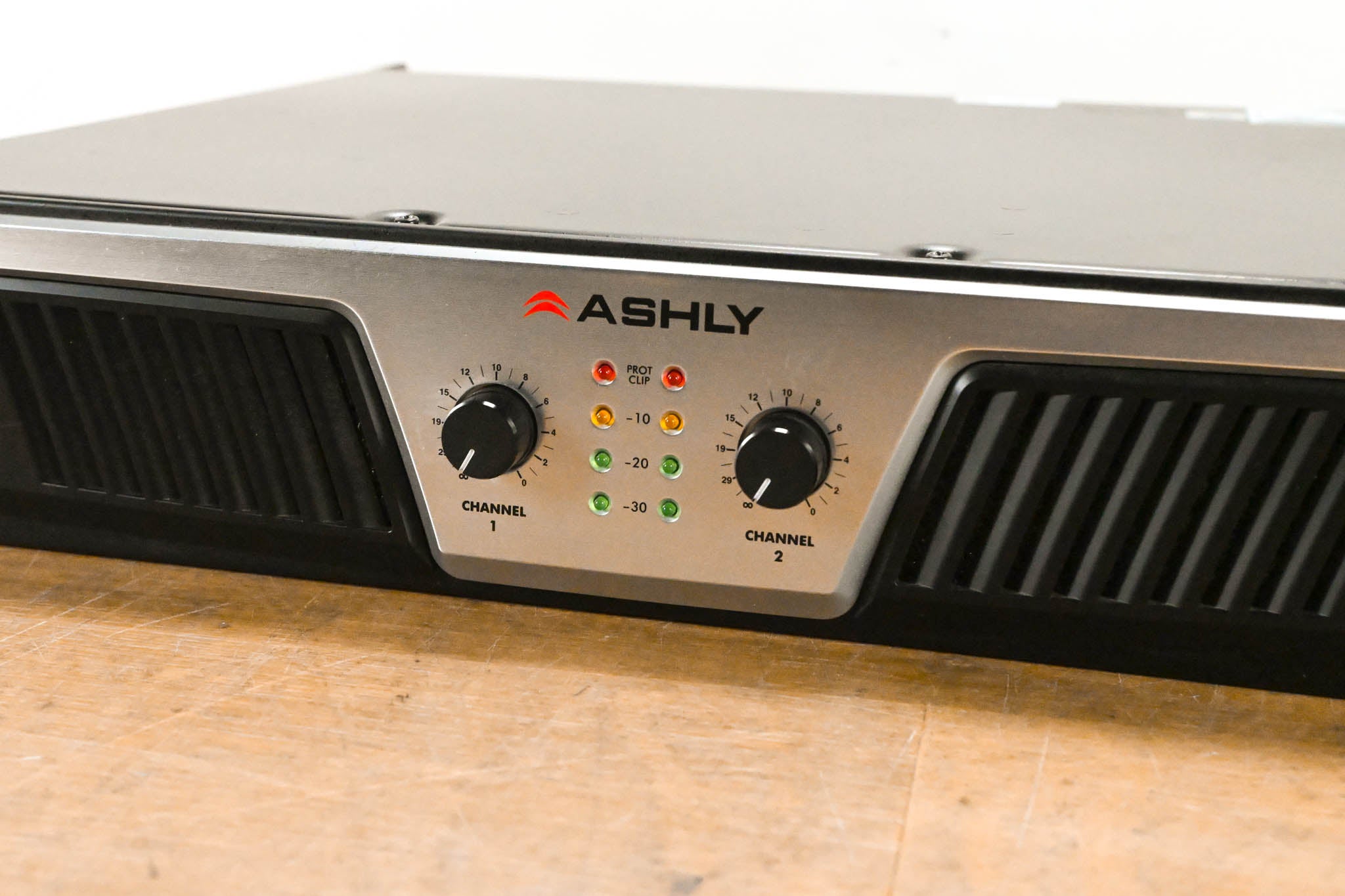 Ashly KLR-3200 Dual-Channel 1,600W Power Amplifier