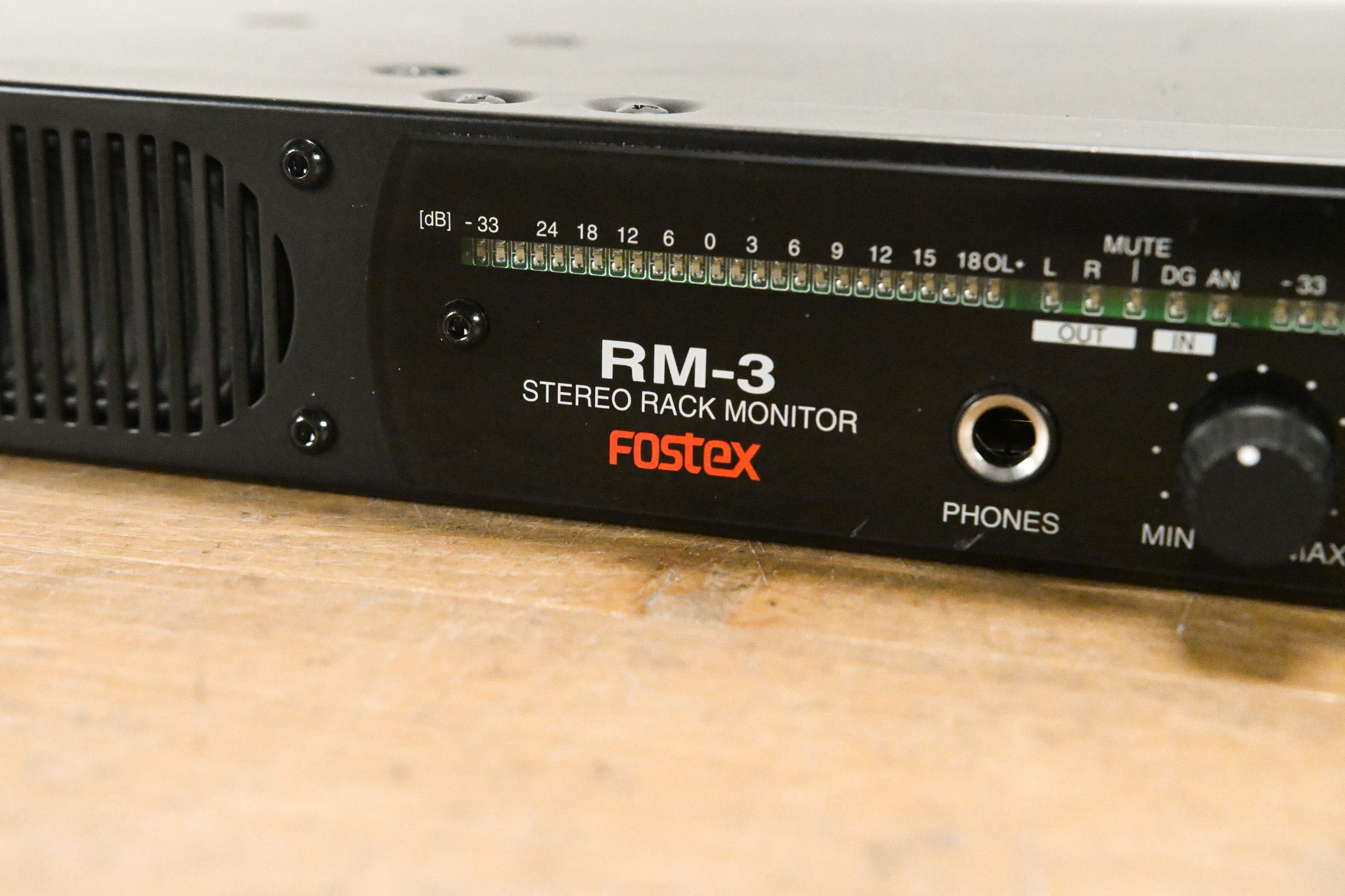 Fostex RM-3 1RU Rack-Mount 20W Stereo Monitor System