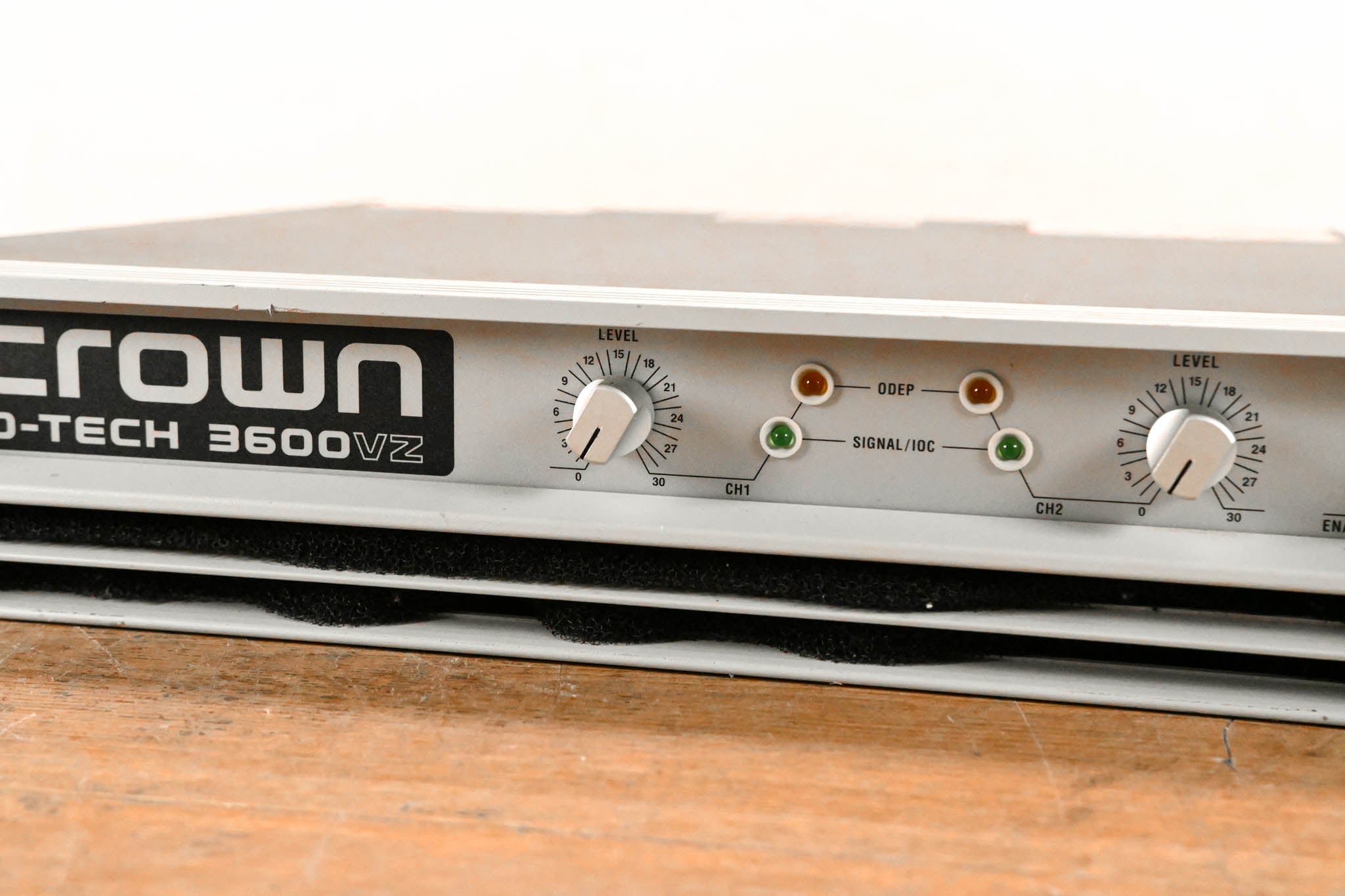 Crown Macro-Tech 3600VZ 2-Channel Power Amplifier