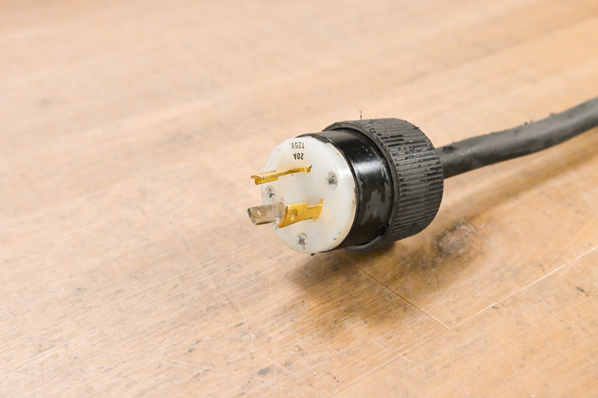 Electronics Diversified, Inc. SCRimmer Stik SS-4x6 4-Output Dimmer