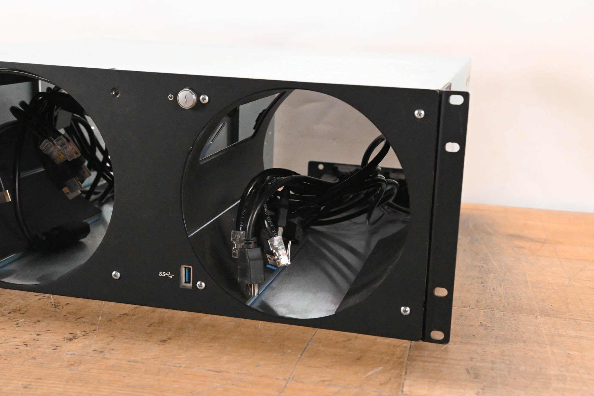 Sonnet RackMac Pro (with 2 Computer Mounting Modules)