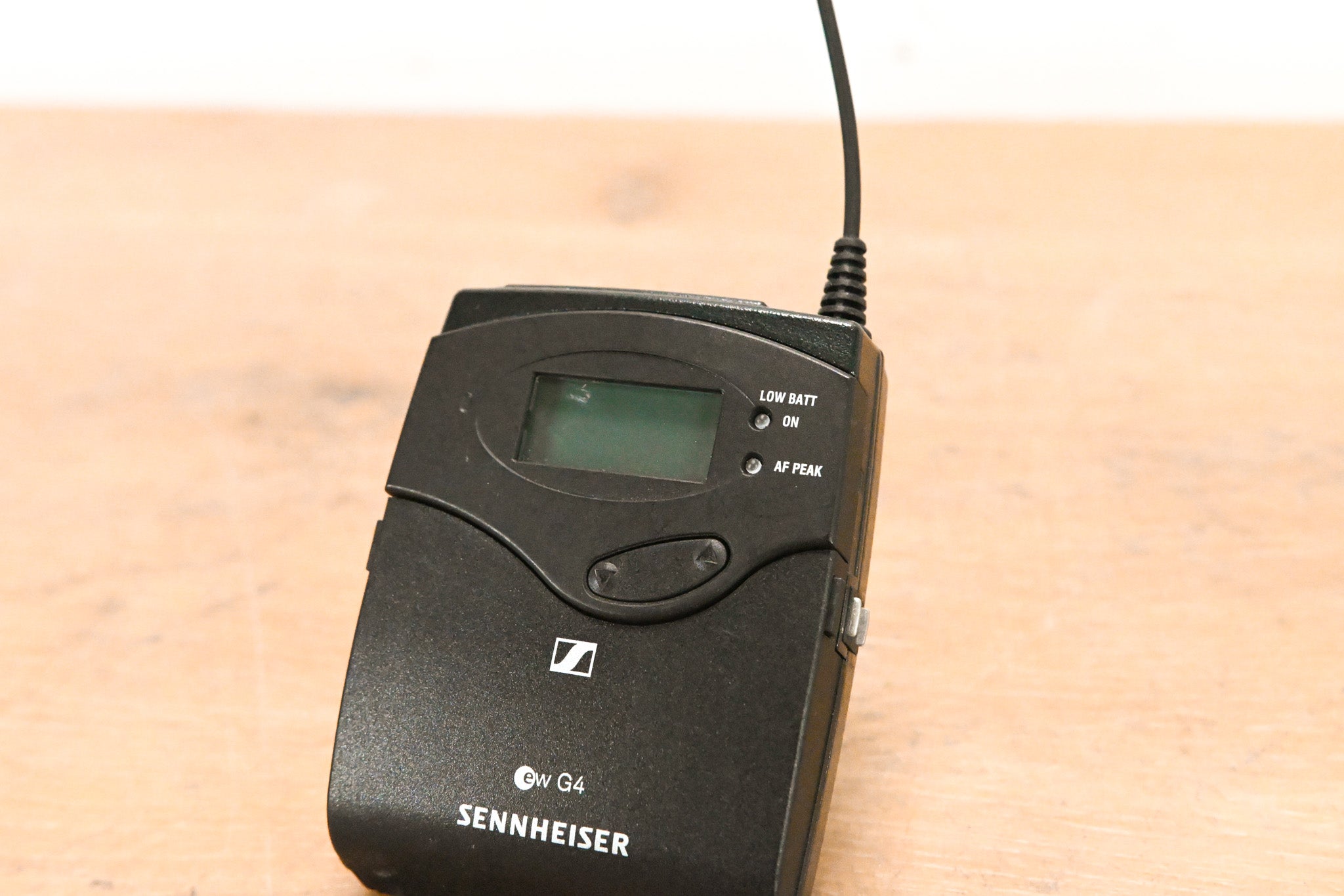 Sennheiser SK 100 G4 Wireless Bodypack Transmitter A Range: 516-558 MHz
