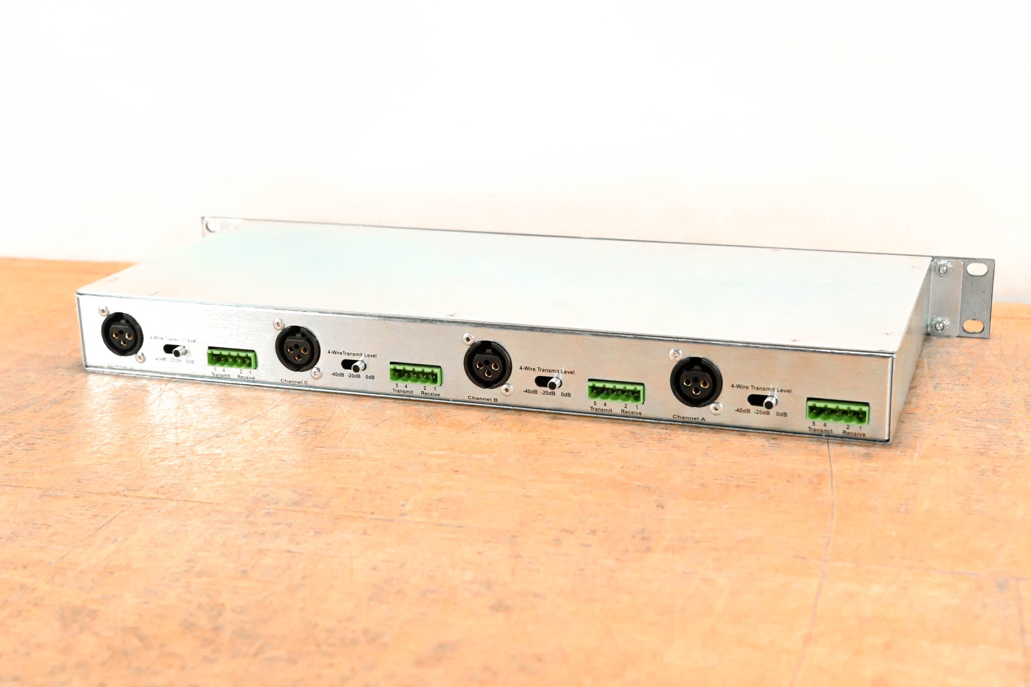 Clear-Com IF4W4 Encore 4-Channel 4-Wire to Partyline Interface