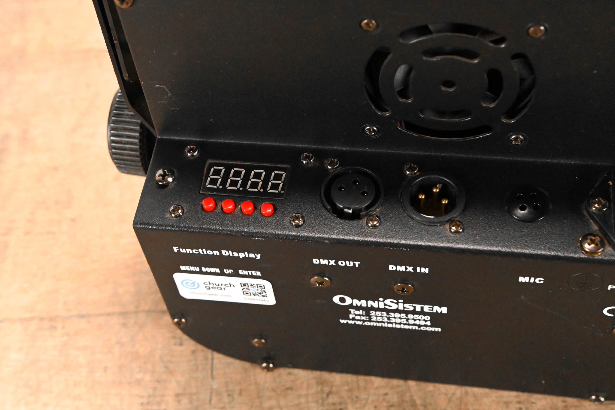 OmniSistem Thin Par Plus RGBW 6 x 10W RGBA Par Can Light